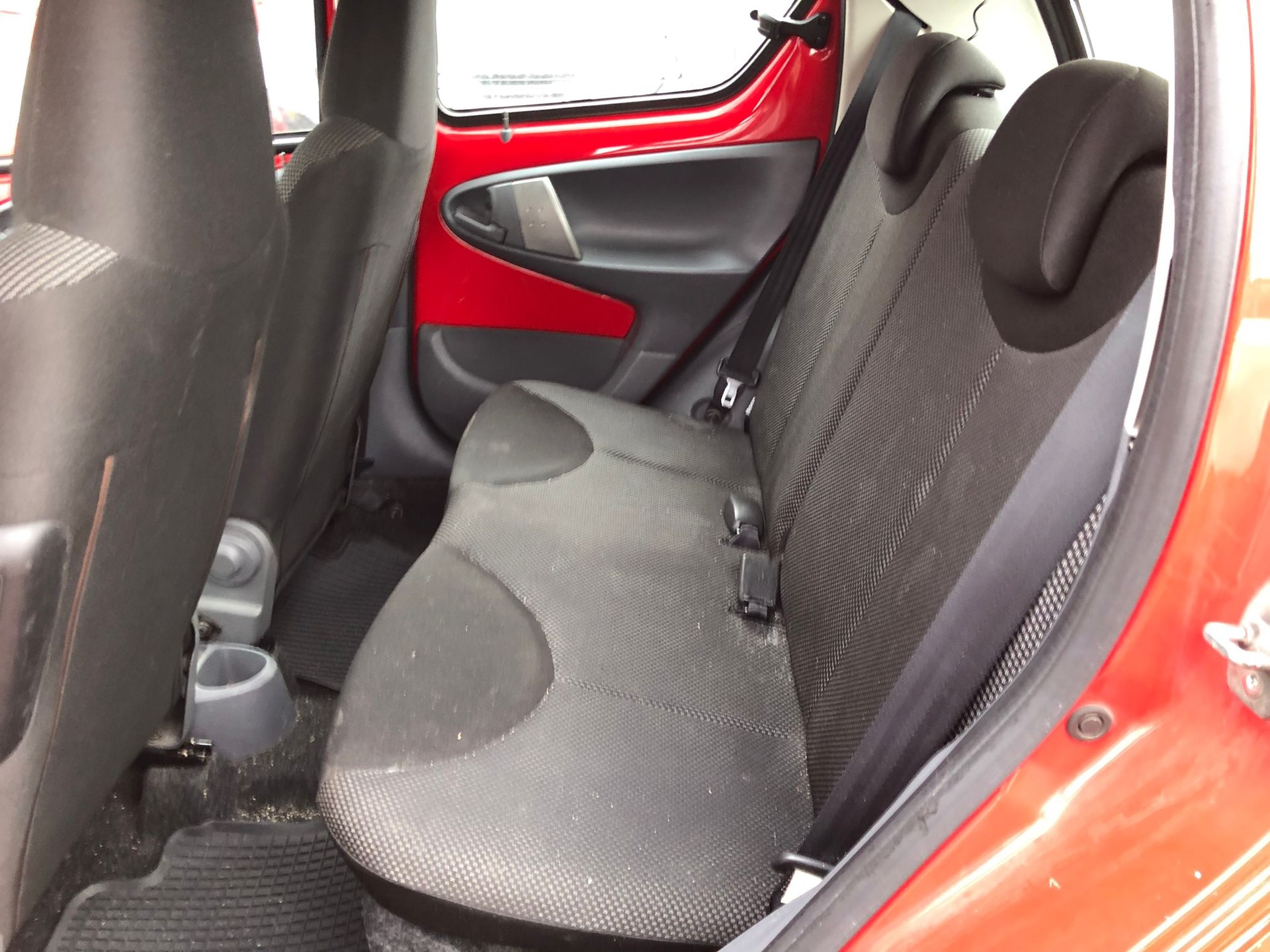 TOYOTA Aygo 1.0 Linea Terra-image-4