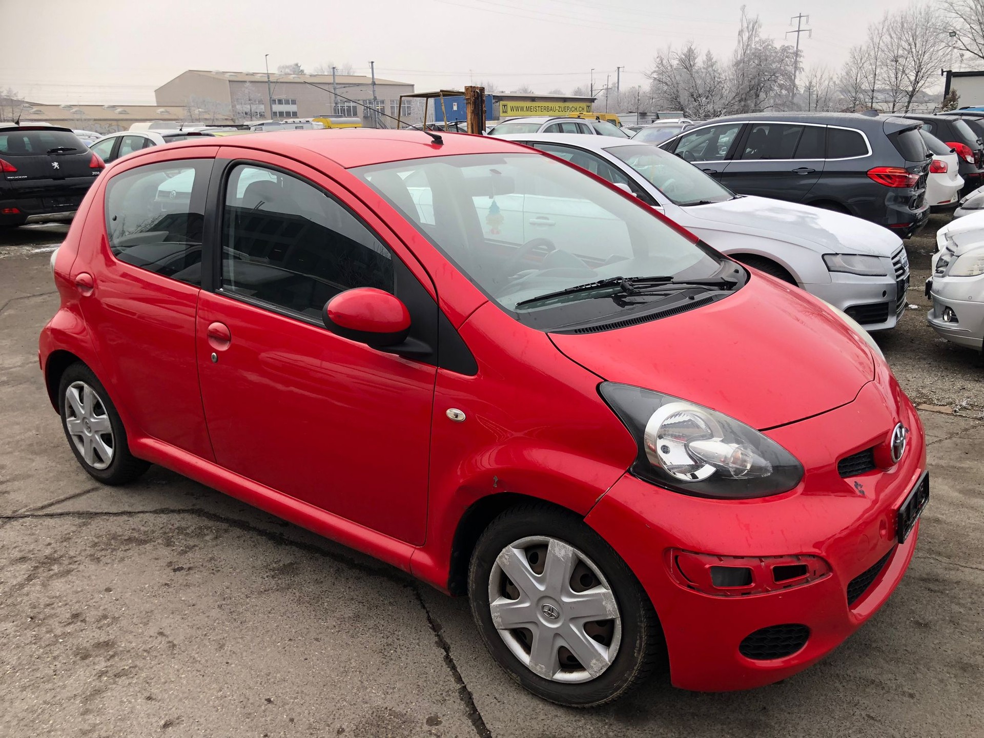 TOYOTA Aygo 1.0 Linea Terra-image-2