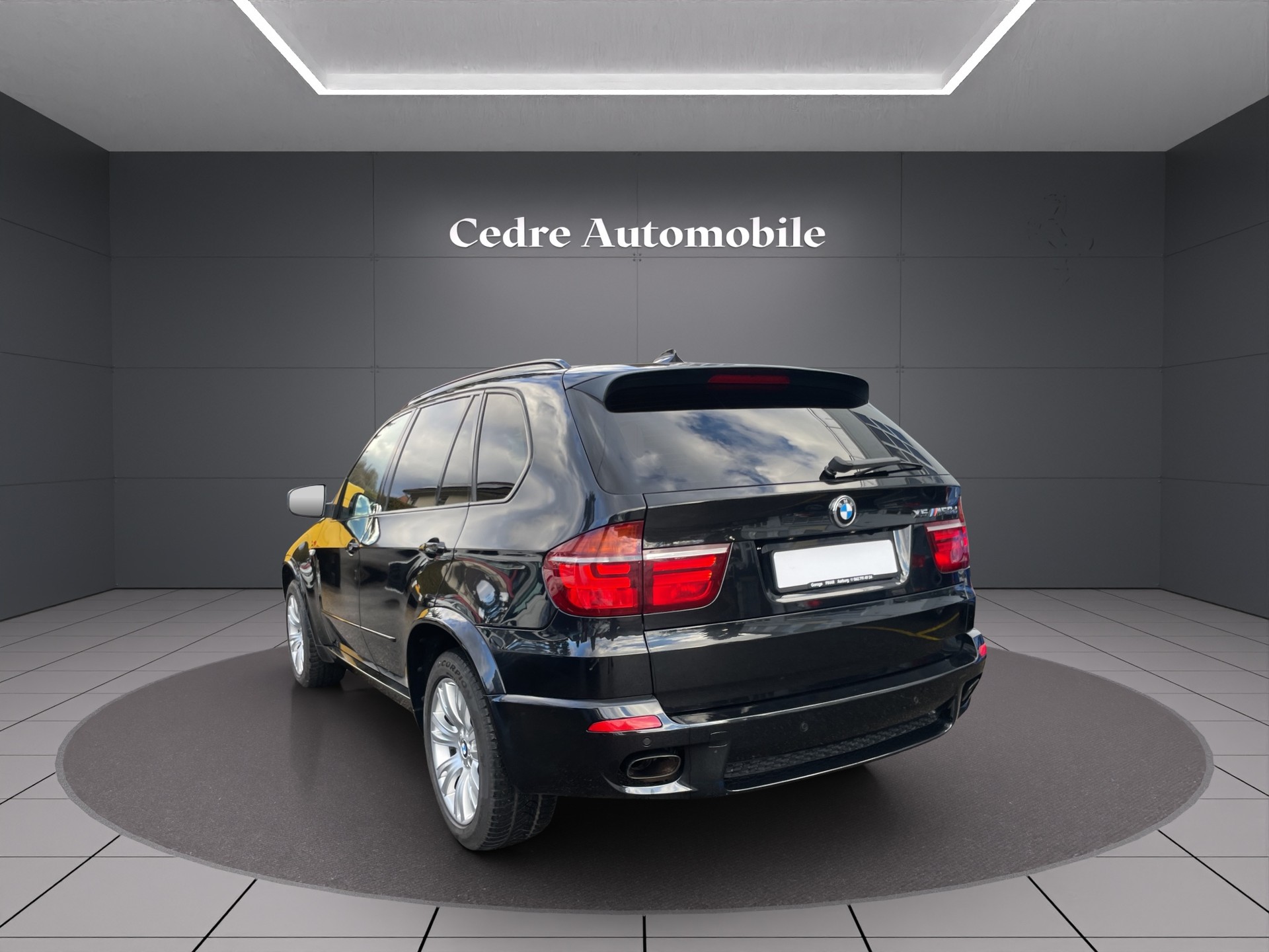 BMW X5 xDrive M50d Steptronic-image-3