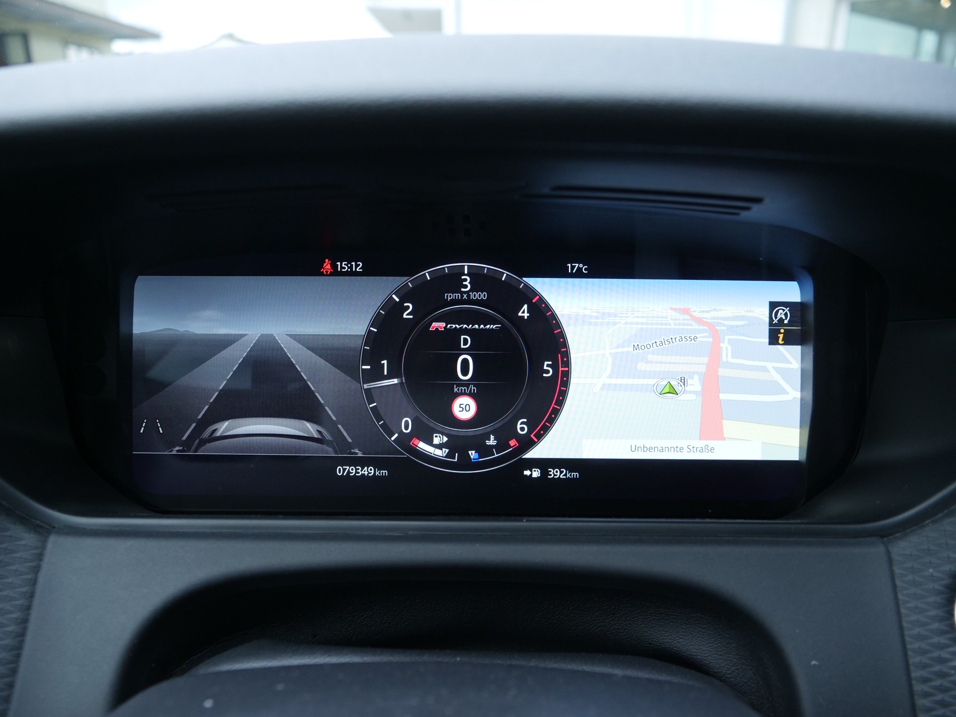 LAND ROVER Range Rover Velar R-Dynamic D 180 SE Automatic-image-12