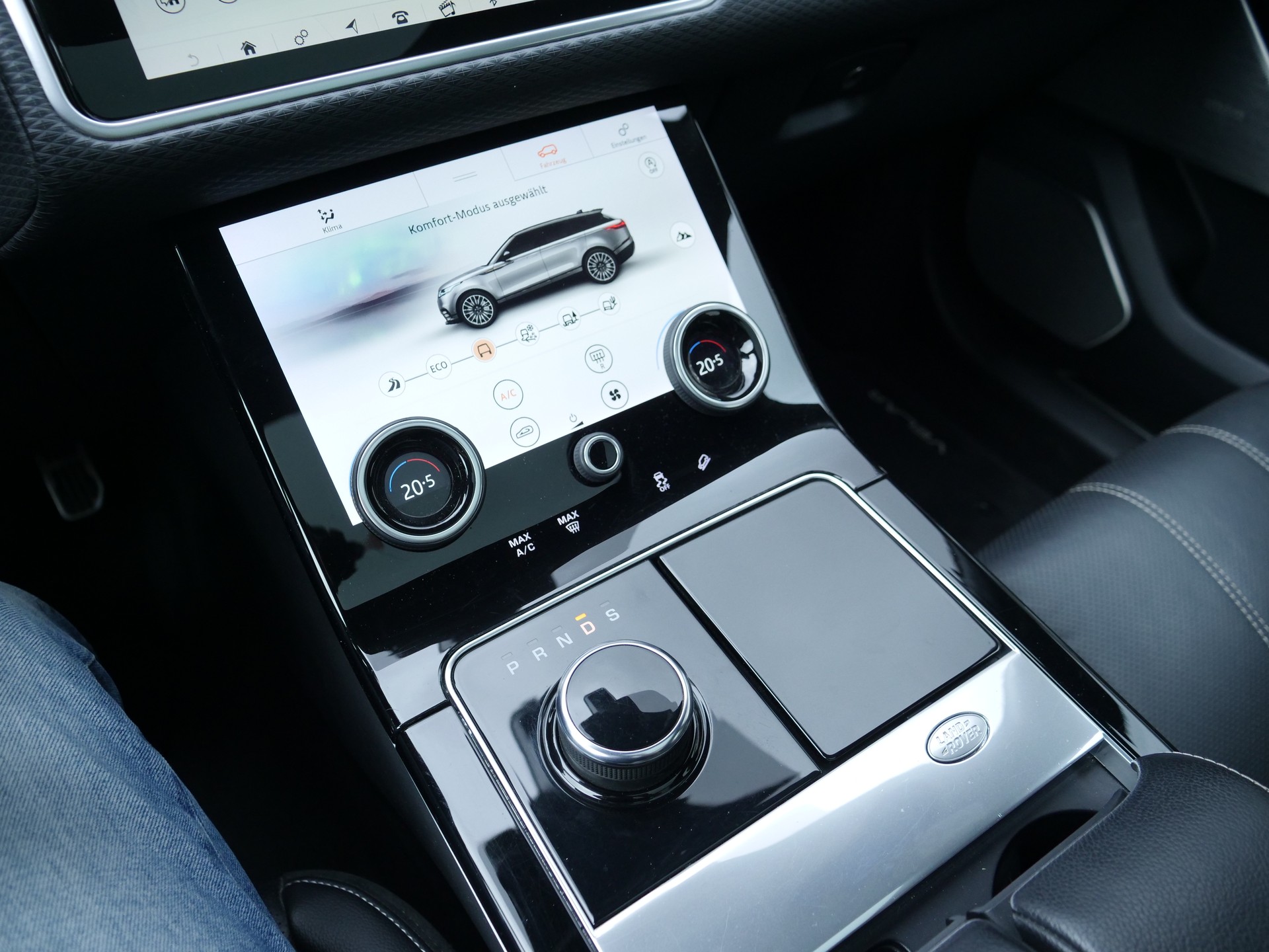 LAND ROVER Range Rover Velar R-Dynamic D 180 SE Automatic-image-14
