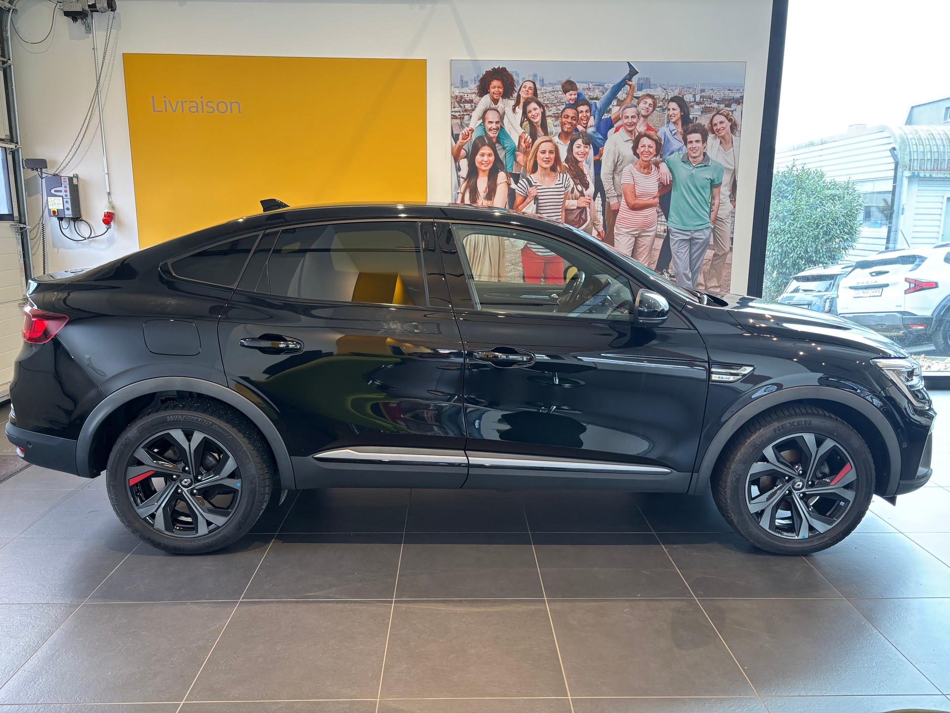RENAULT Arkana 1.6 E-Tech R.S.Line-image-3
