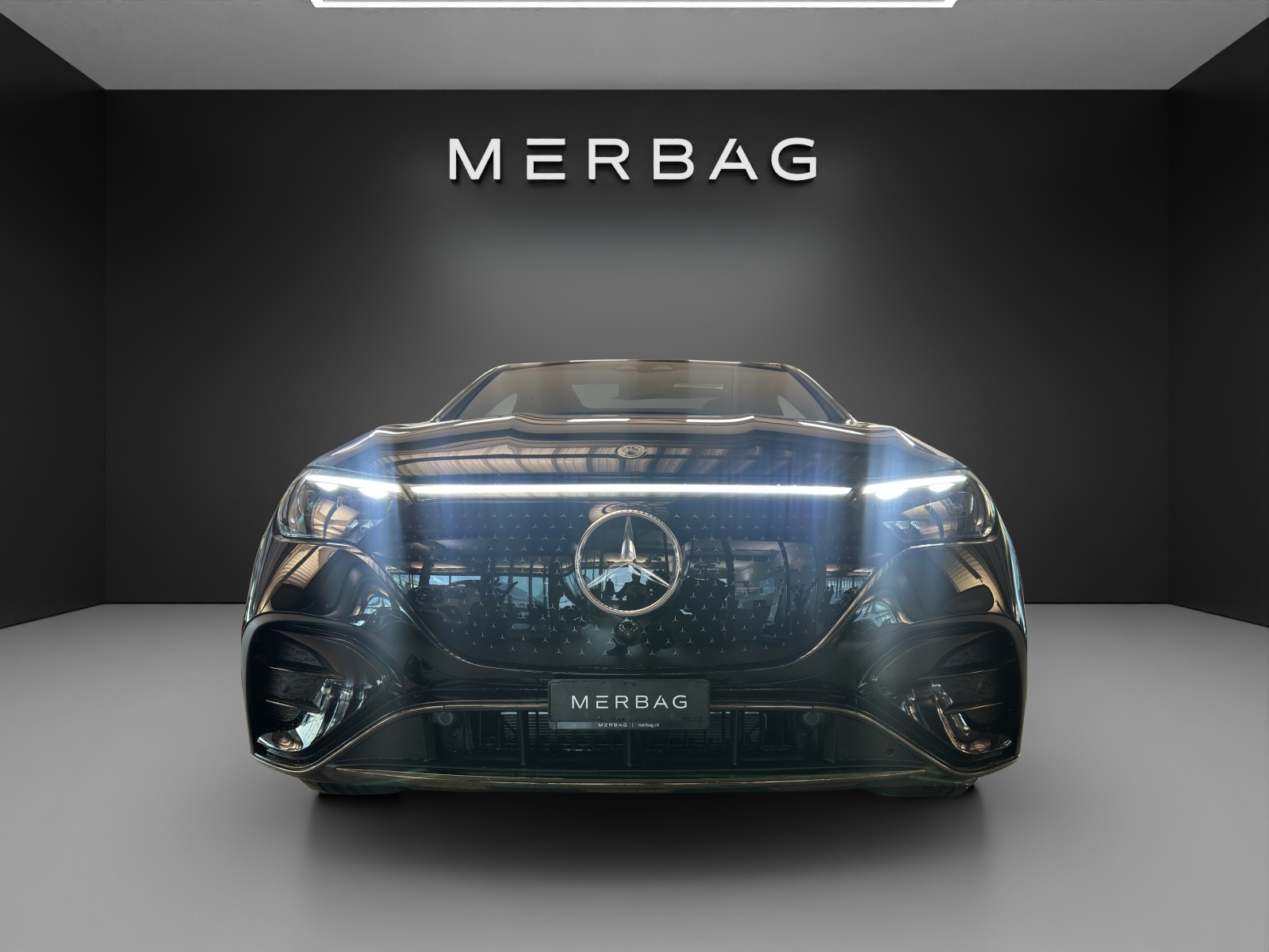 MERCEDES-BENZ EQE SUV 350 4 M Ecellence AMG Line-image-1