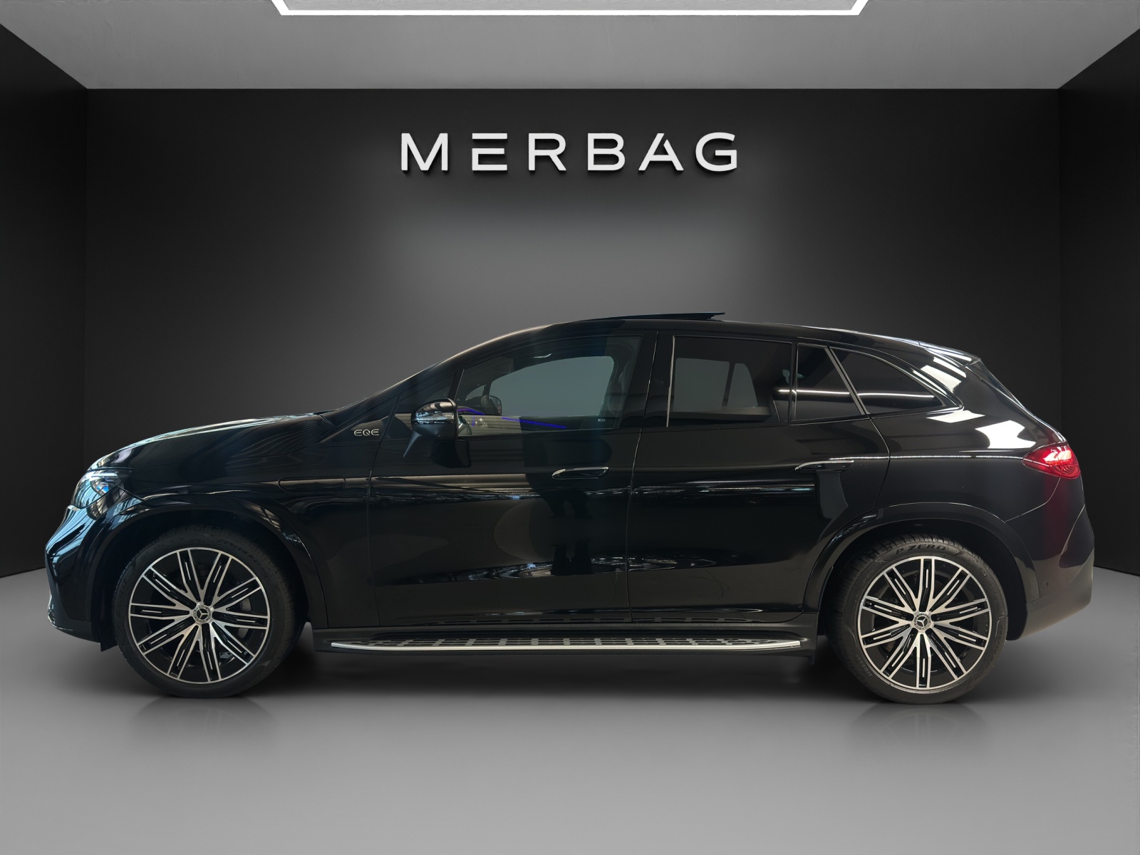 MERCEDES-BENZ EQE SUV 350 4 M Ecellence AMG Line-image-2