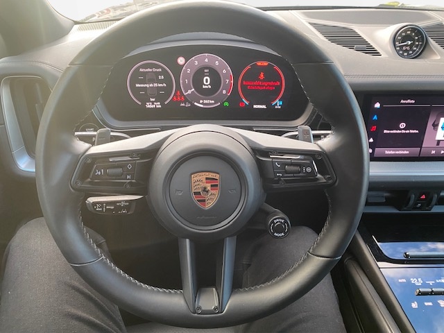 PORSCHE Cayenne Tiptronic-image-11