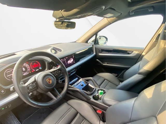 PORSCHE Cayenne Tiptronic-image-9