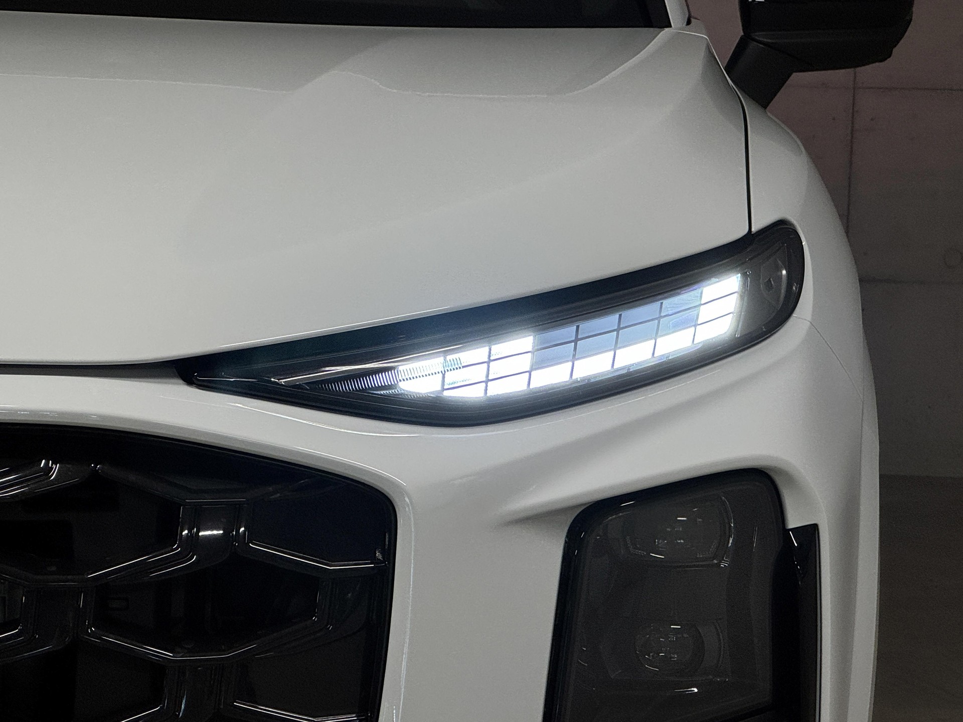 AUDI Q3 SUV TFSI quattro 195 kW S tronic-image-5