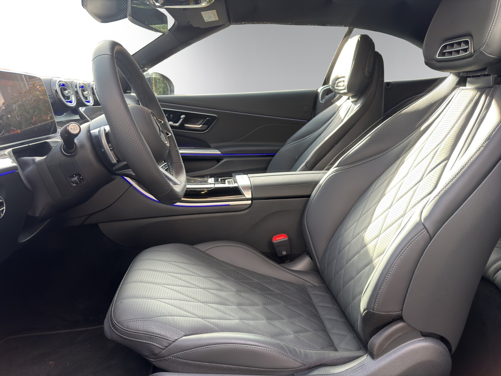 MERCEDES-BENZ CLE 450 Cabrio 4Matic 9G-Tronic-image-4