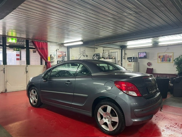 PEUGEOT 207 CC 1.6 16V Trendy-image-8