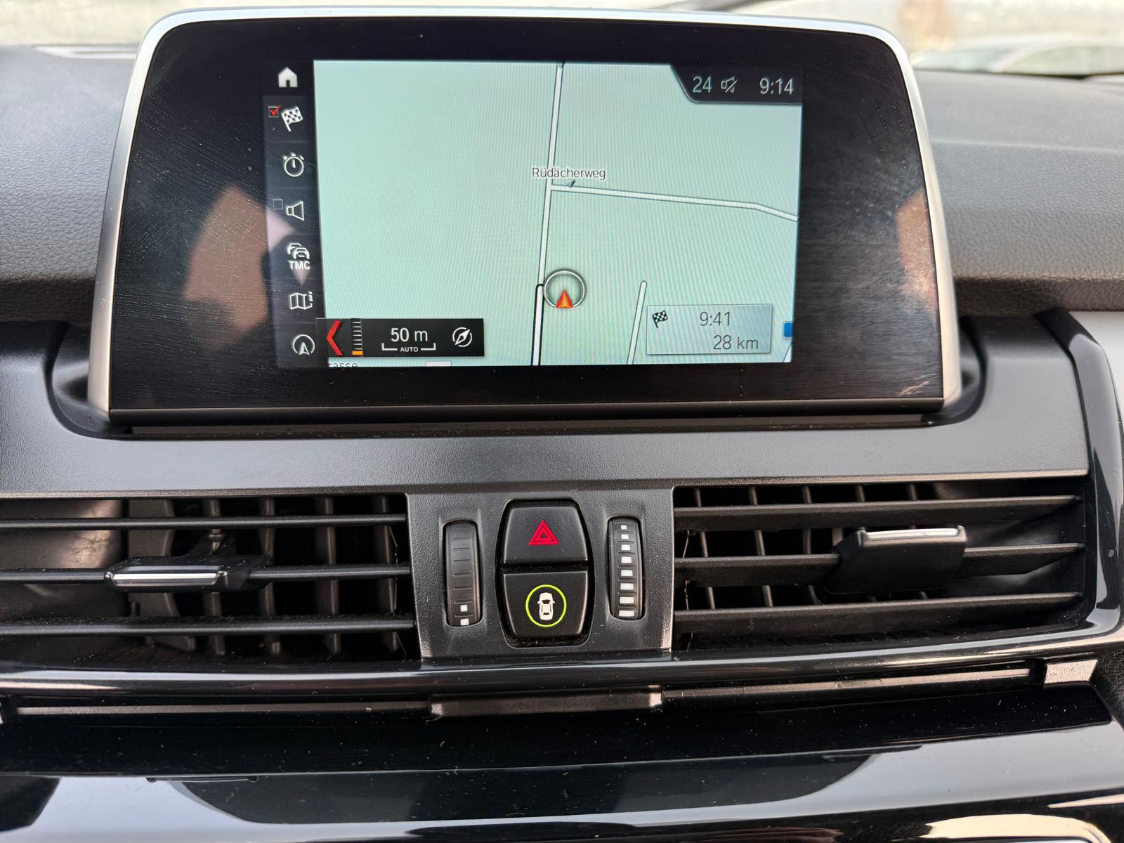 BMW 216d Gran Tourer-image-14