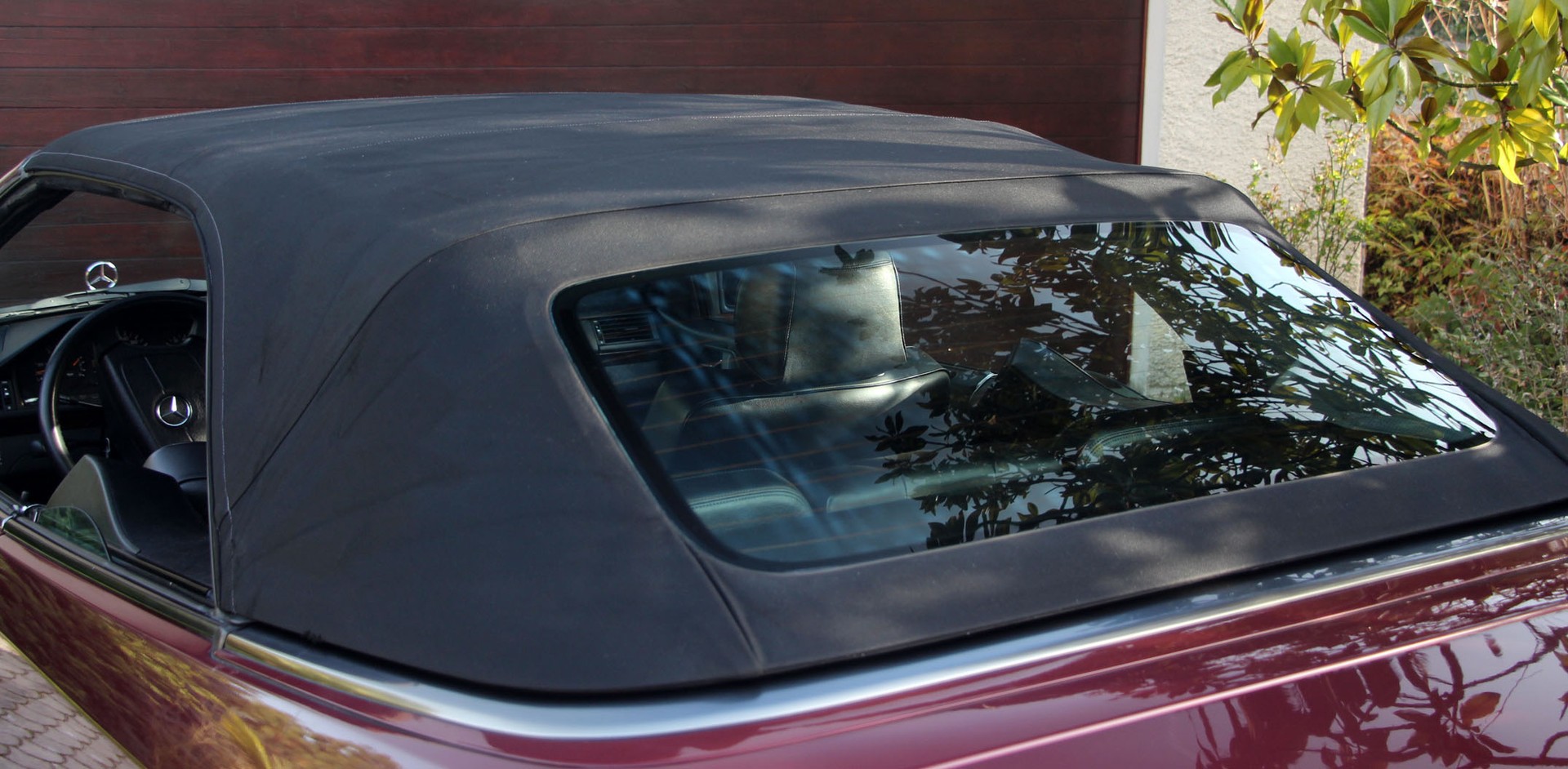 MERCEDES-BENZ E 220 Cabrio-image-26