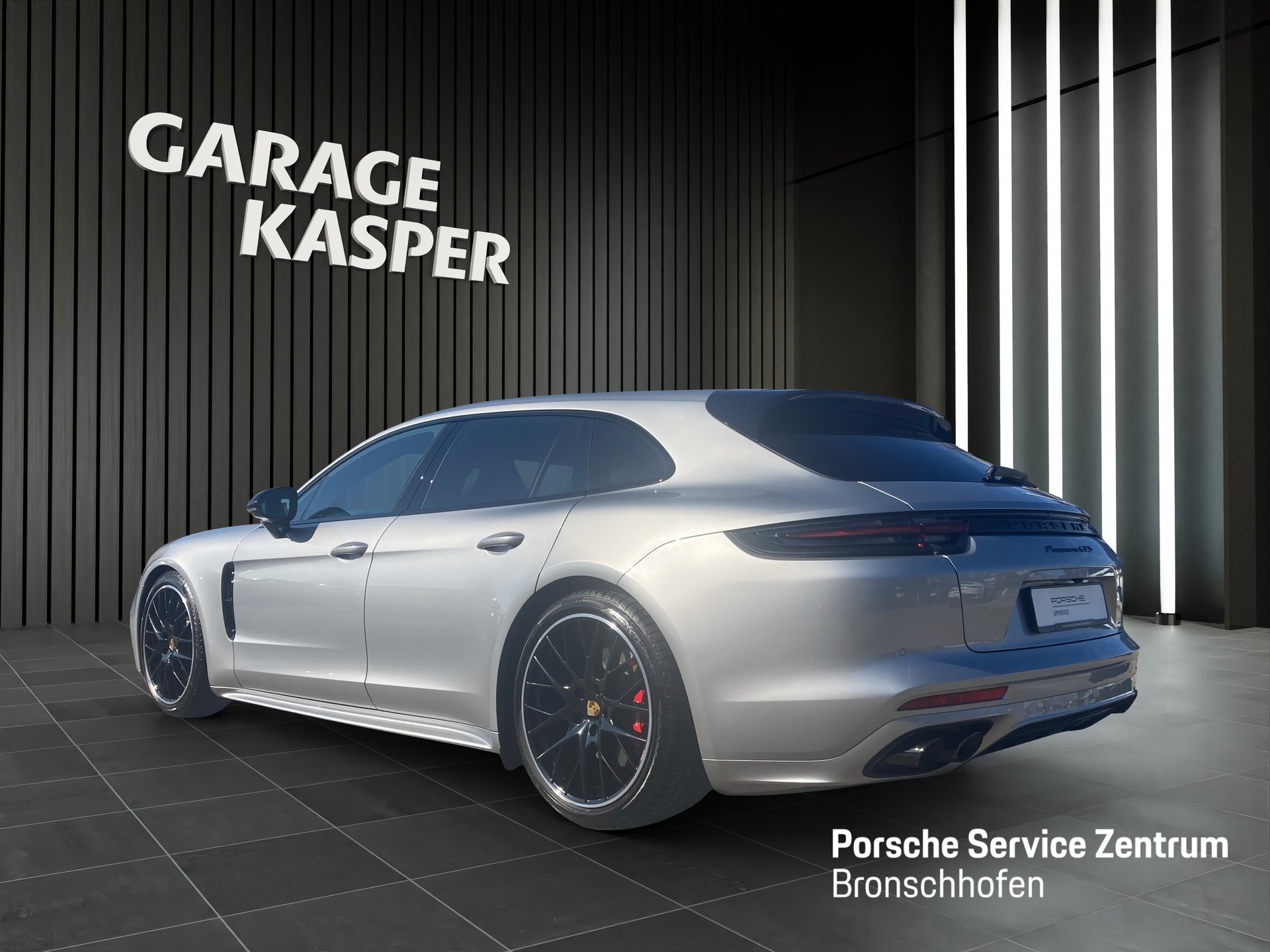 PORSCHE Panamera GTS Sport Turismo 4.0 V8-image-2