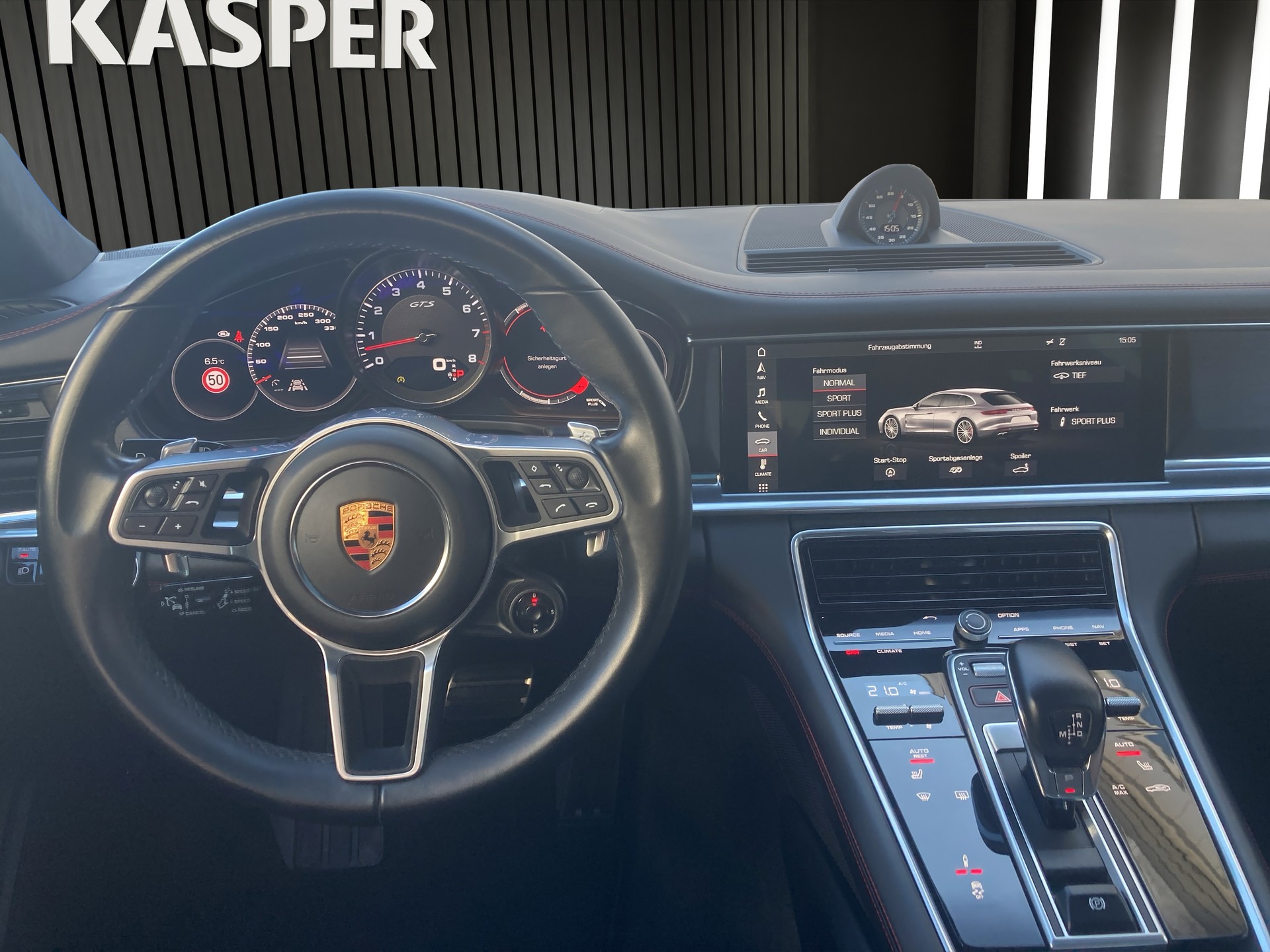 PORSCHE Panamera GTS Sport Turismo 4.0 V8-image-14