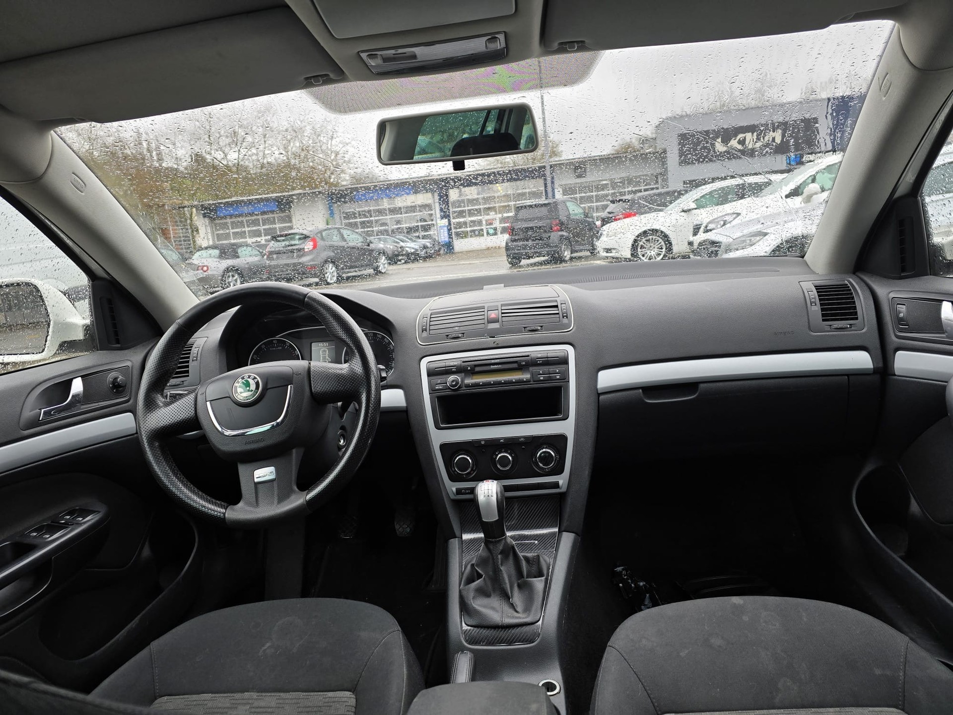 SKODA Octavia Combi 1.8 TSI Stöckli 4x4-image-10