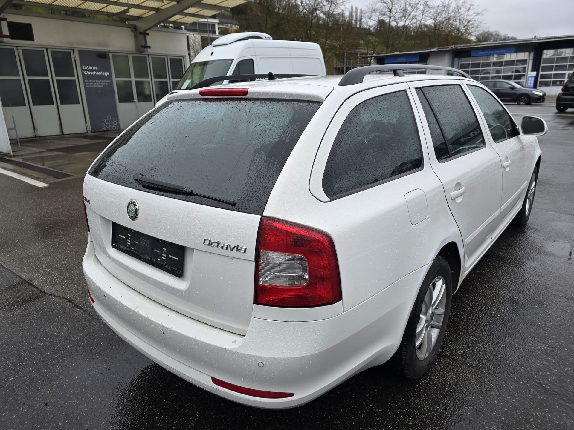 SKODA Octavia Combi 1.8 TSI Stöckli 4x4-image-6