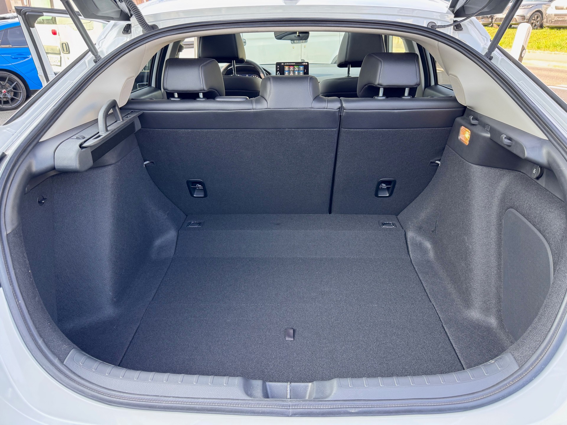 HONDA Civic 2.0 i-MMD HEV Advance-image-9