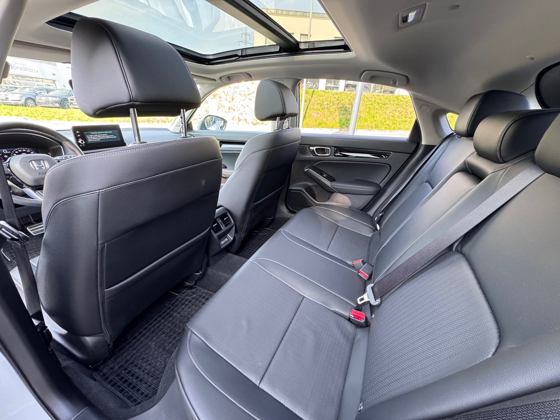 HONDA Civic 2.0 i-MMD HEV Advance-image-8