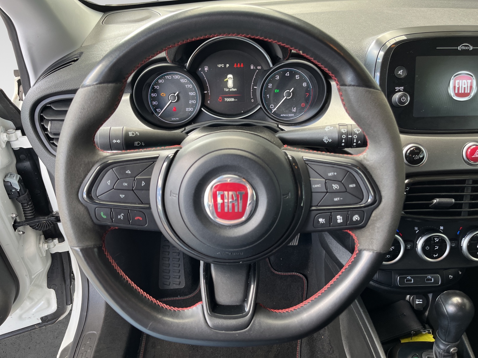 FIAT 500X 1.5 Hybrid Sport DCT-image-8