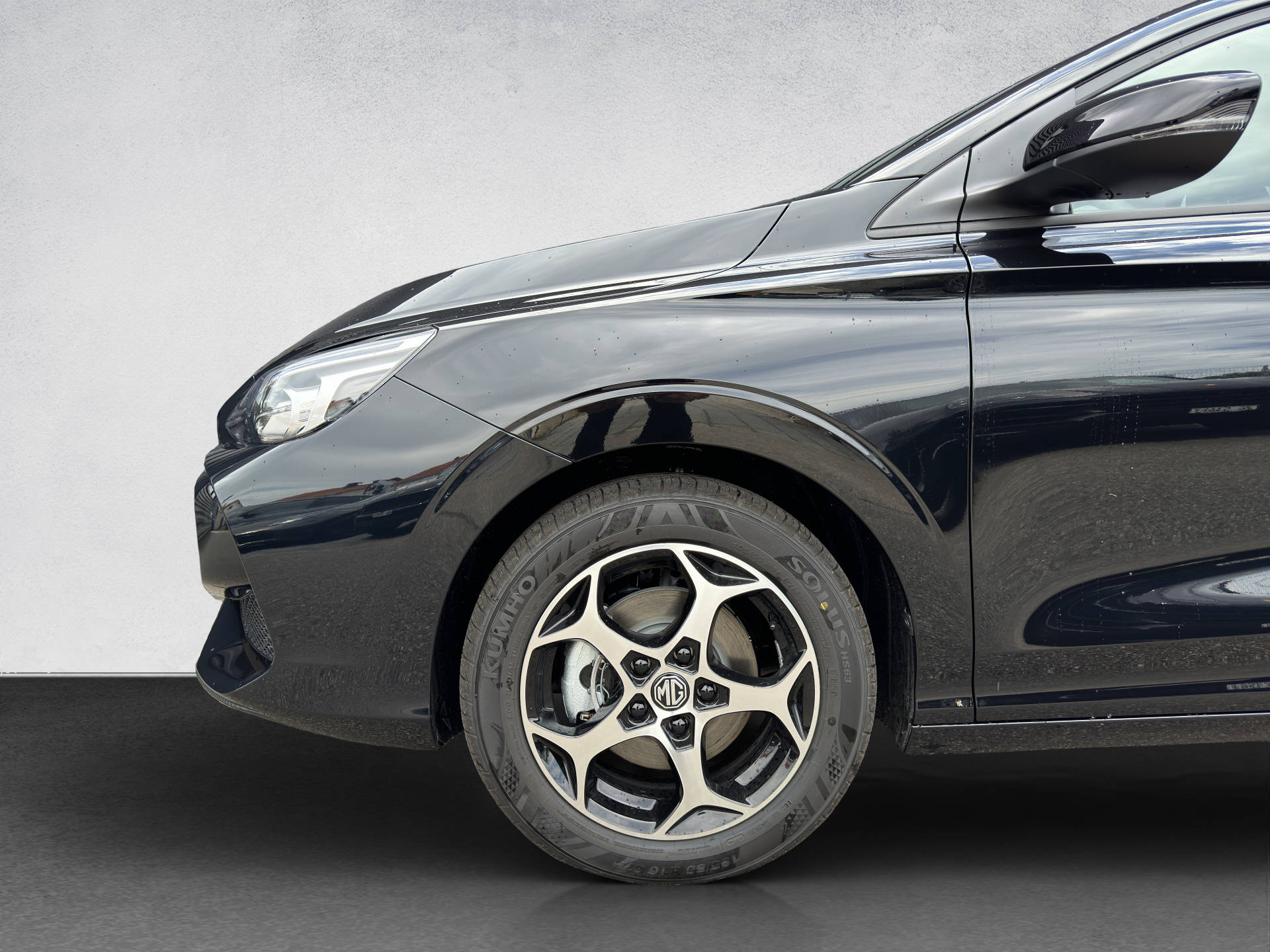 MG 3 1.5 Hybrid+ Luxury-image-2