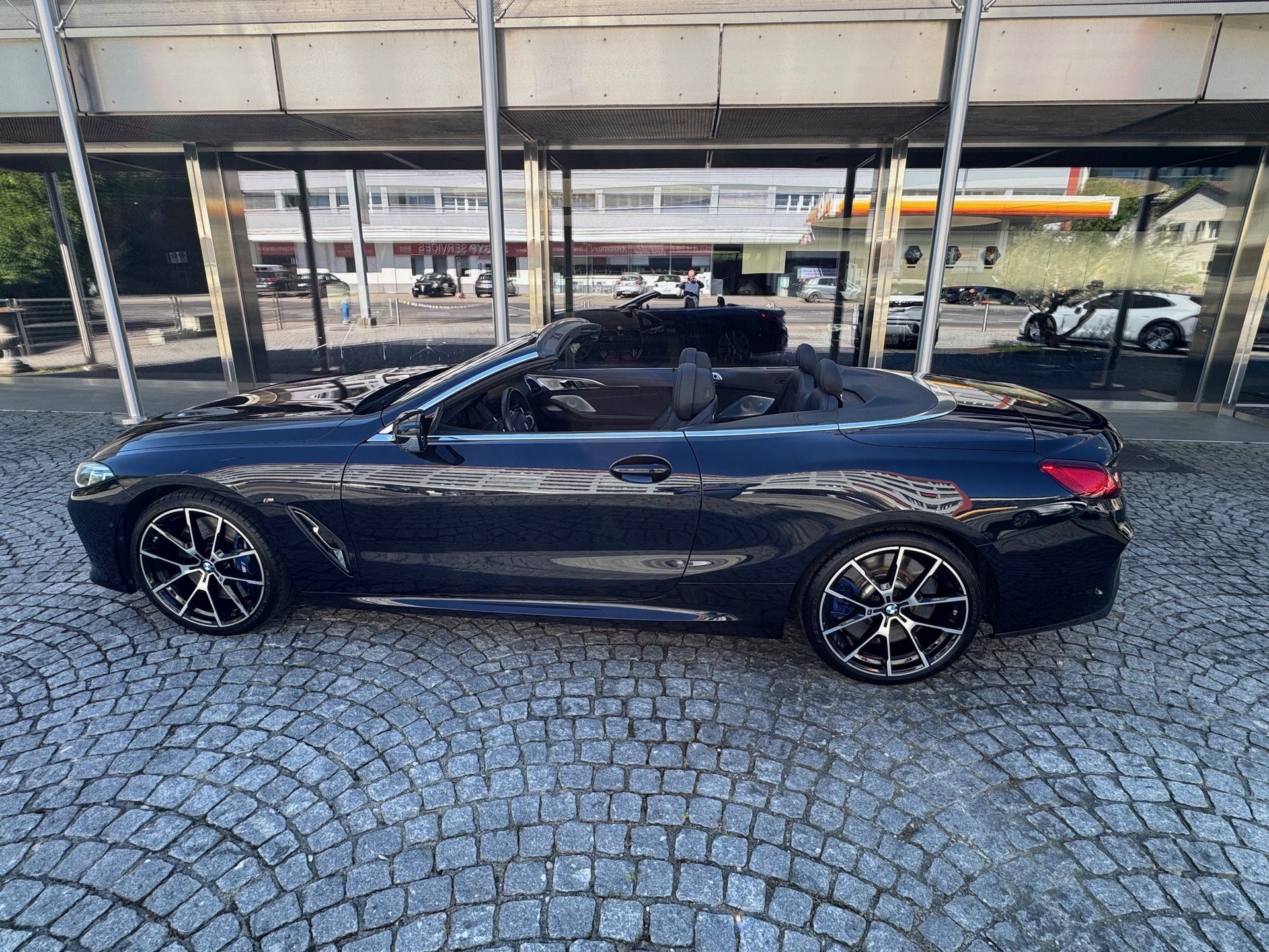 BMW M850i xDrive-image-6