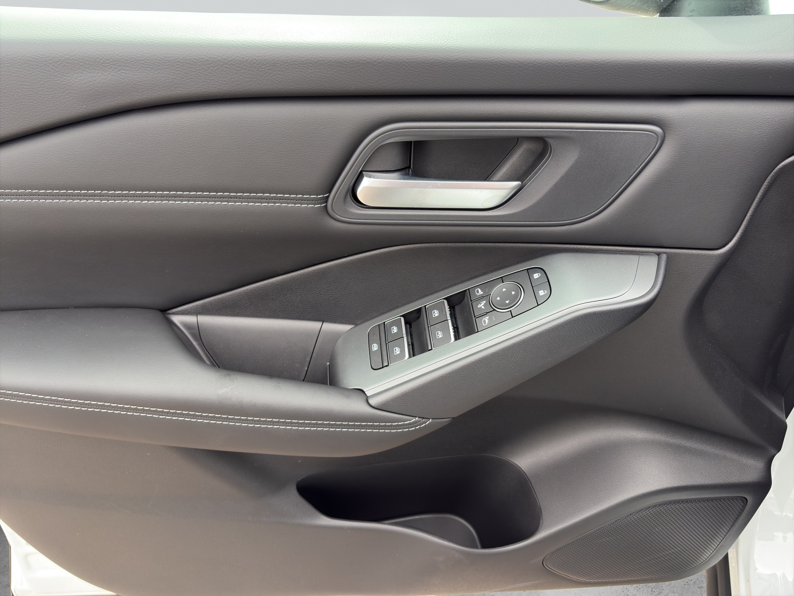 NISSAN Qashqai 1.5 VC-T N-Connecta-image-11