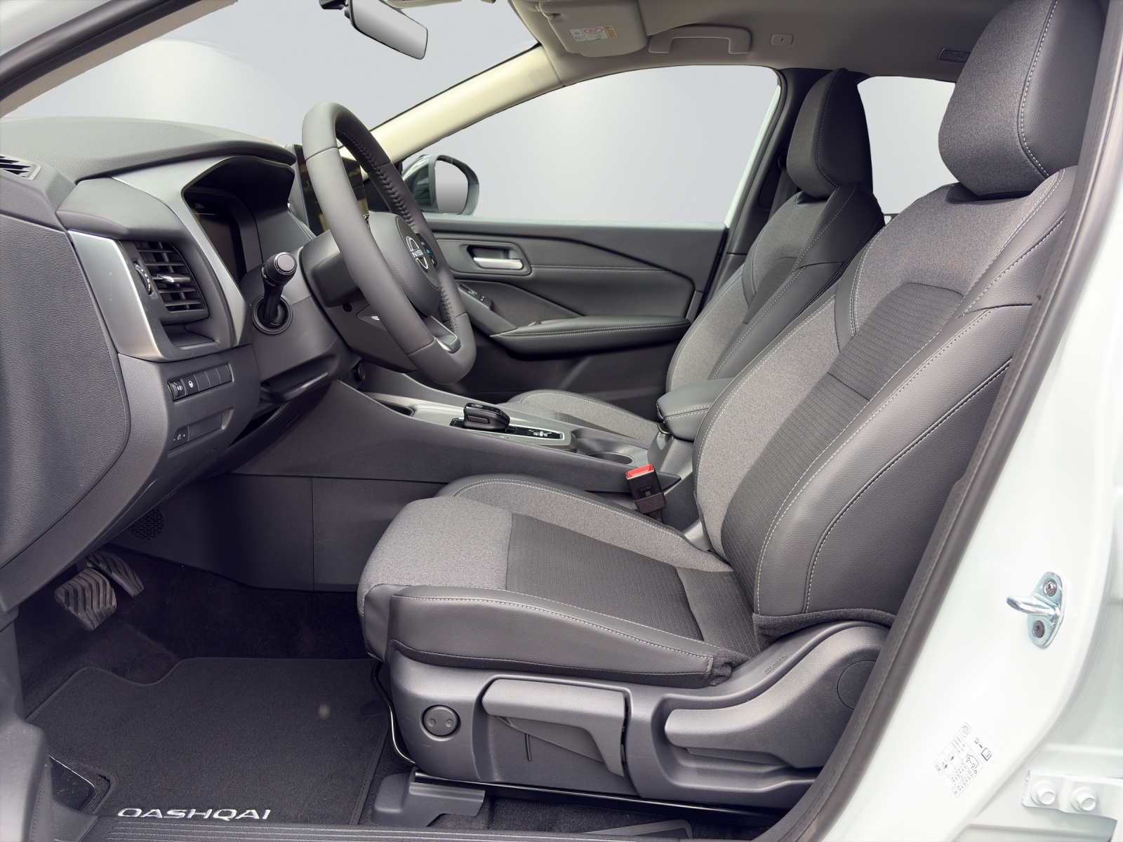 NISSAN Qashqai 1.5 VC-T N-Connecta-image-8