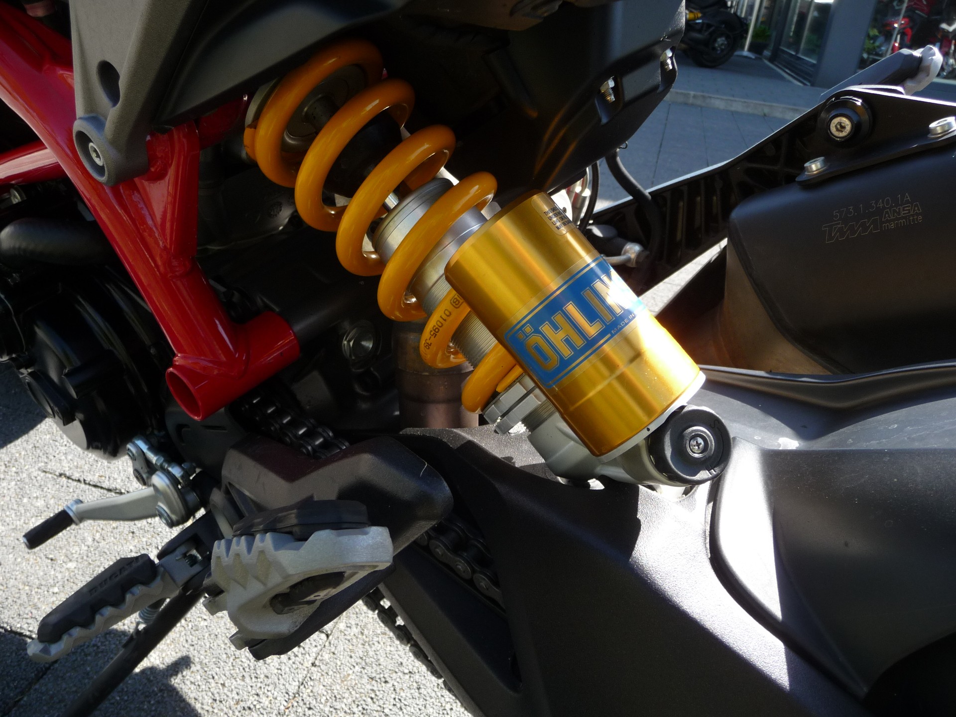 DUCATI Hypermotard 821 SP-showroom-element-3