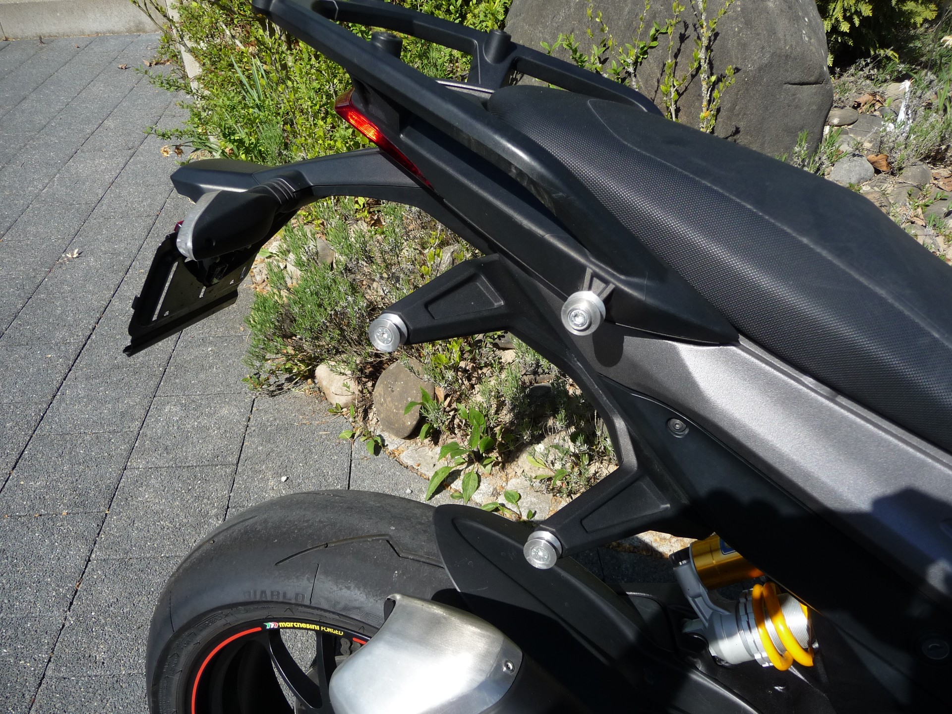 DUCATI Hypermotard 821 SP-image-6
