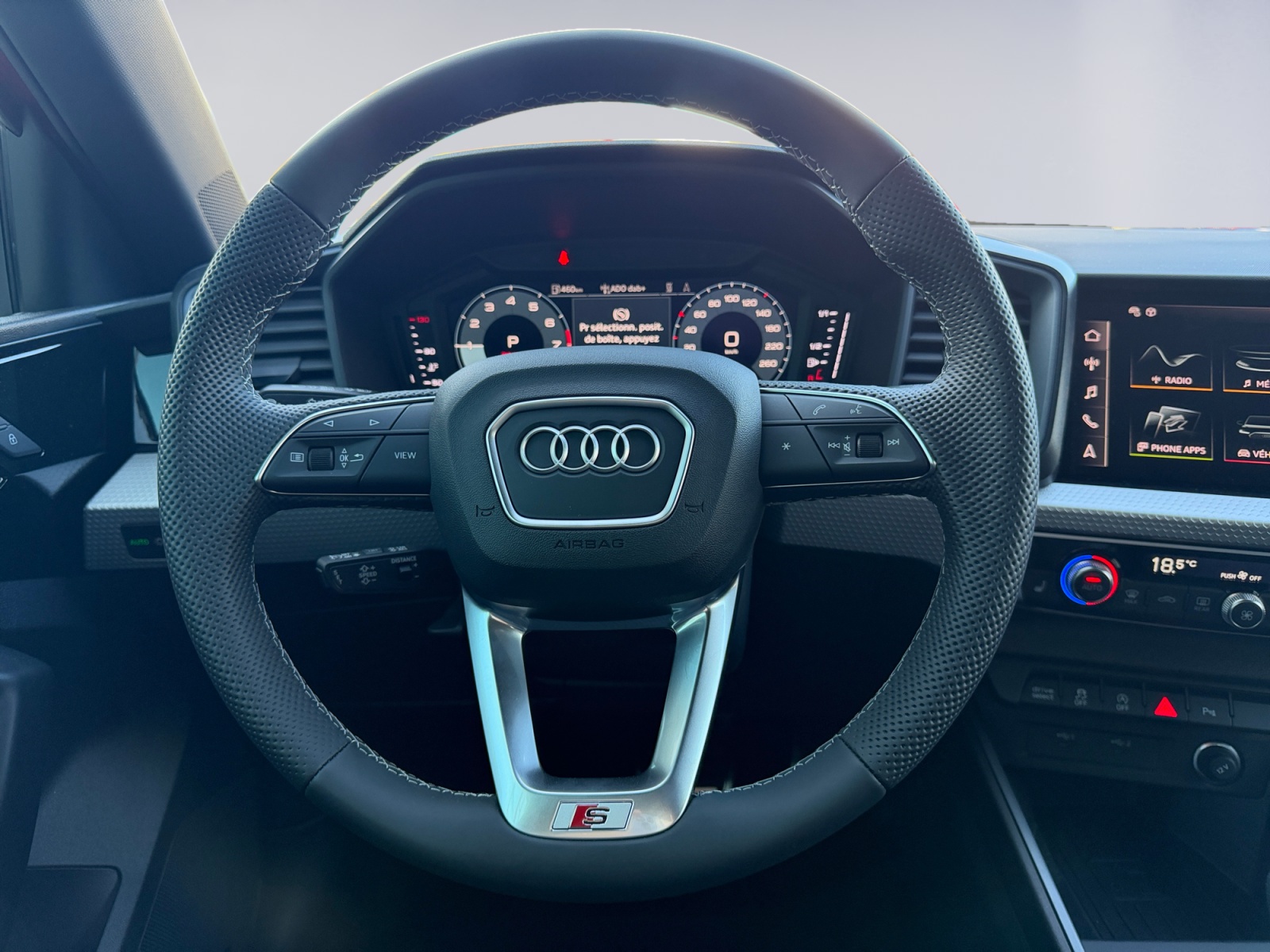 AUDI A1 Sportback 30 TFSI S Line Attraction S-tronic-image-9