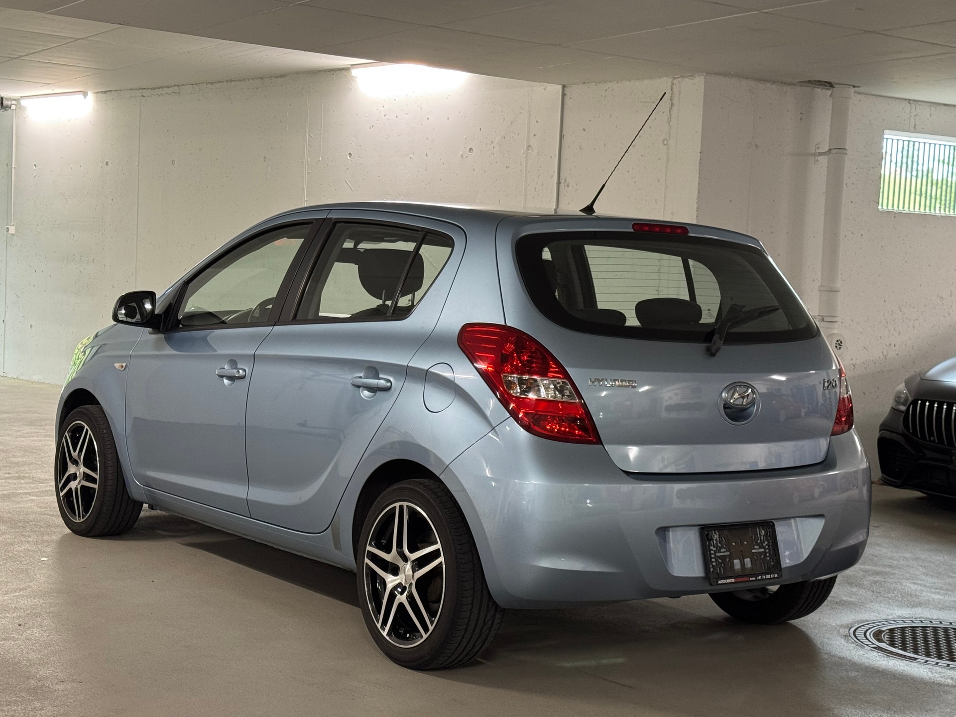 HYUNDAI i20 1.4 Style 1-Hand, CH-Fahrzeug-image-4