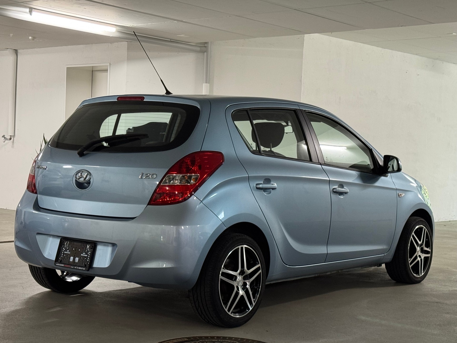 HYUNDAI i20 1.4 Style 1-Hand, CH-Fahrzeug-image-6