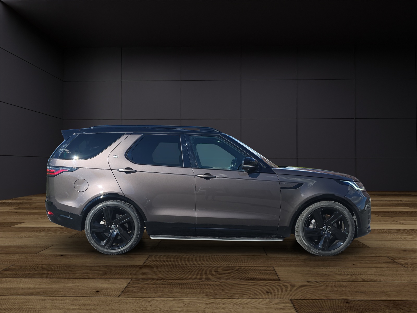 LAND ROVER Discovery 3.0 i6 360 SE AWD Automatic-image-4