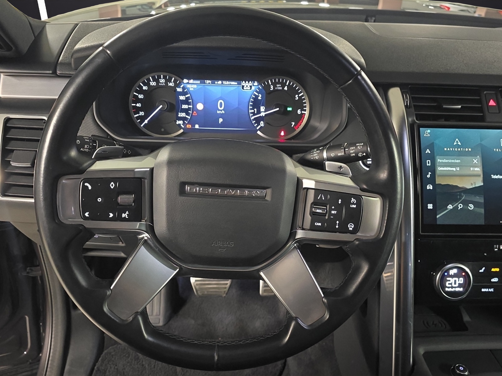LAND ROVER Discovery 3.0 i6 360 SE AWD Automatic-image-11