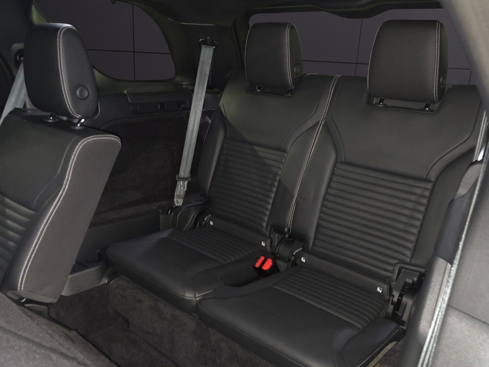 LAND ROVER Discovery 3.0 i6 360 SE AWD Automatic-image-22