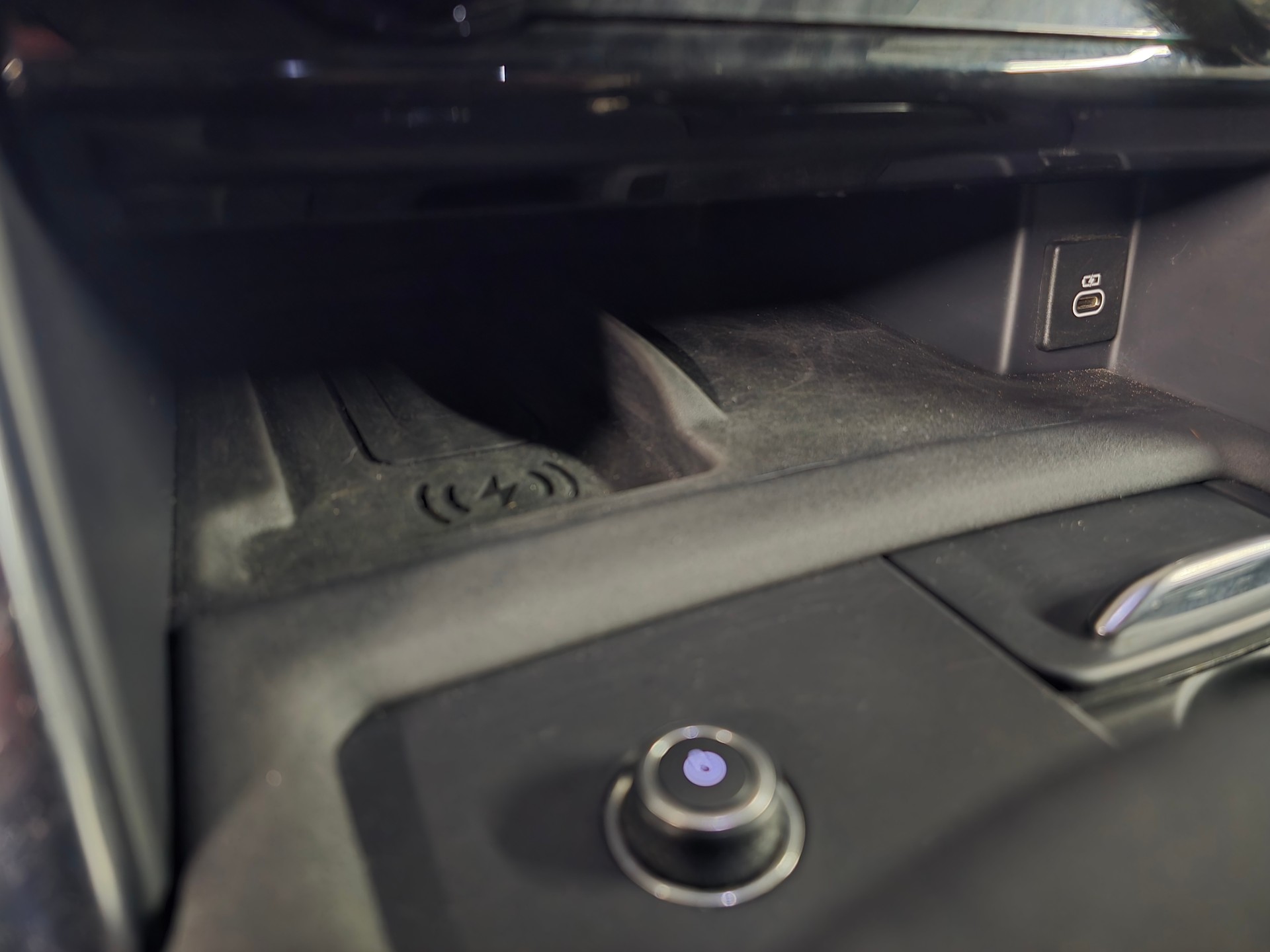 LAND ROVER Discovery 3.0 i6 360 SE AWD Automatic-image-17