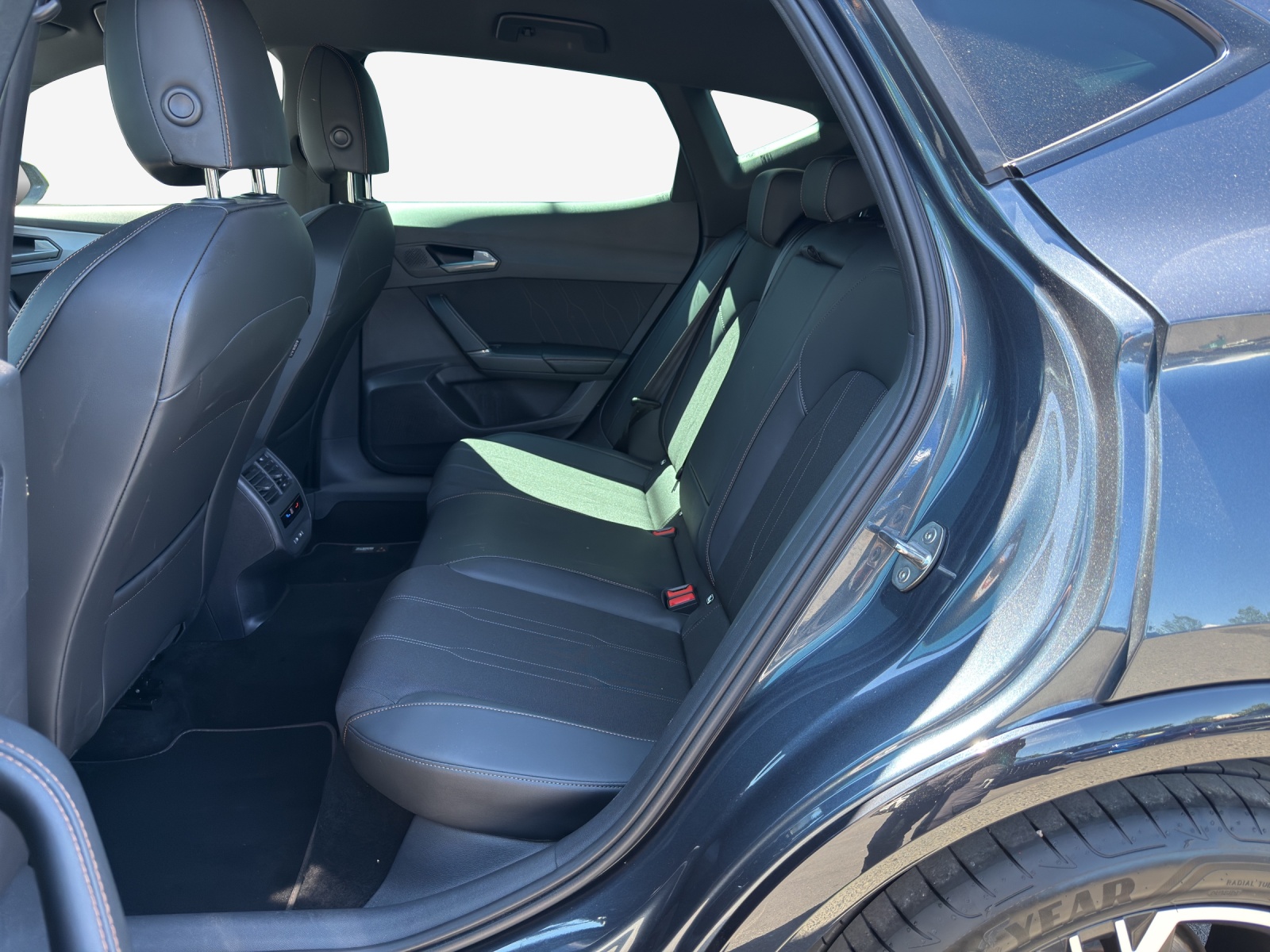 CUPRA Formentor 1.5 TSI DSG-image-11