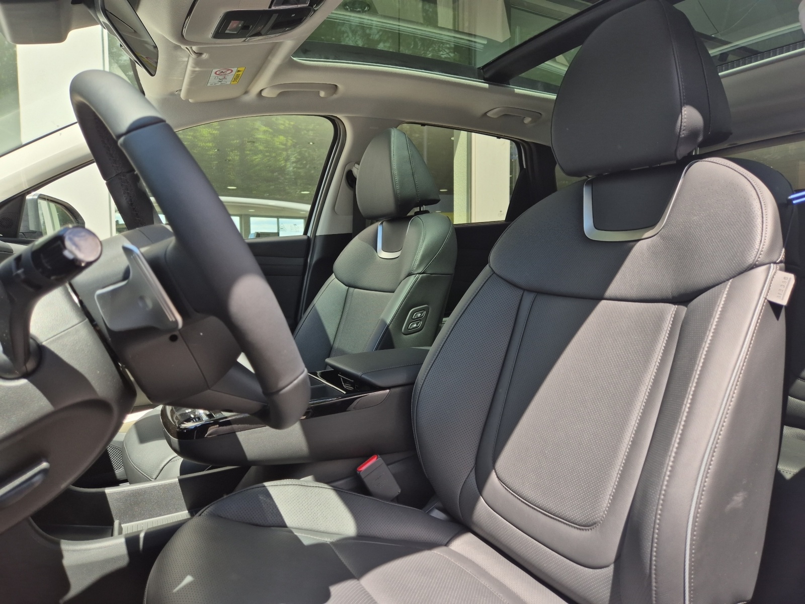 HYUNDAI Tucson 1.6 T-GDi HEV Vertex Swiss Edition 4WD-image-5