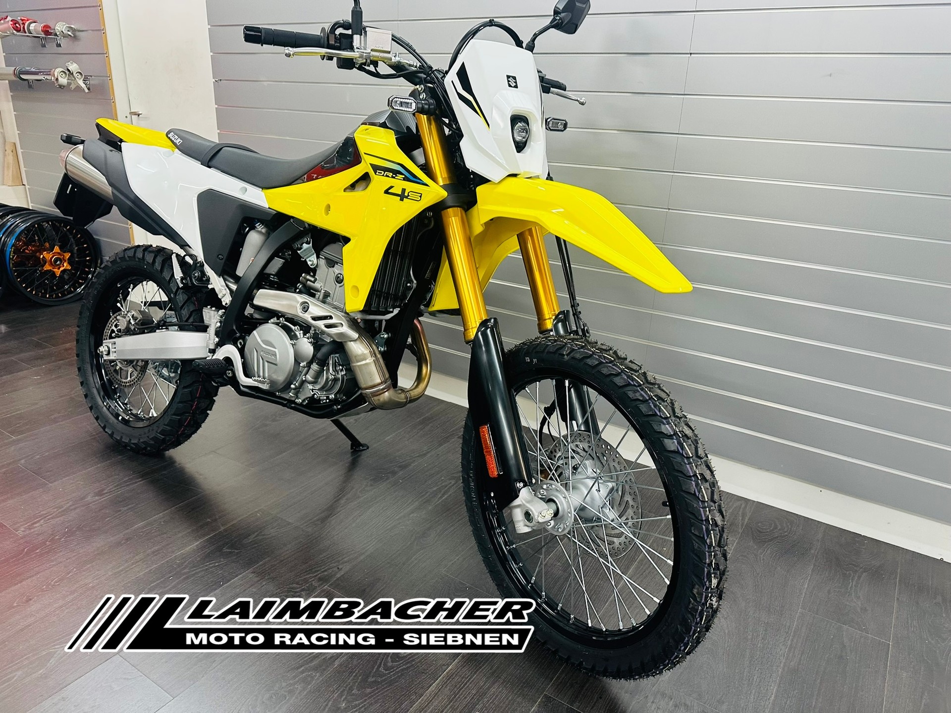 SUZUKI DR-Z 4S-showroom-element-2