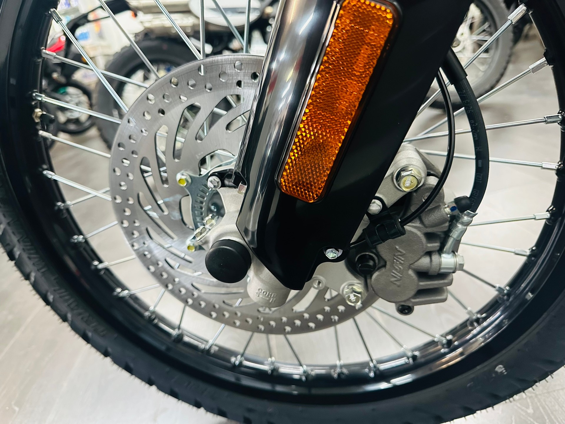 SUZUKI DR-Z 4S-image-11