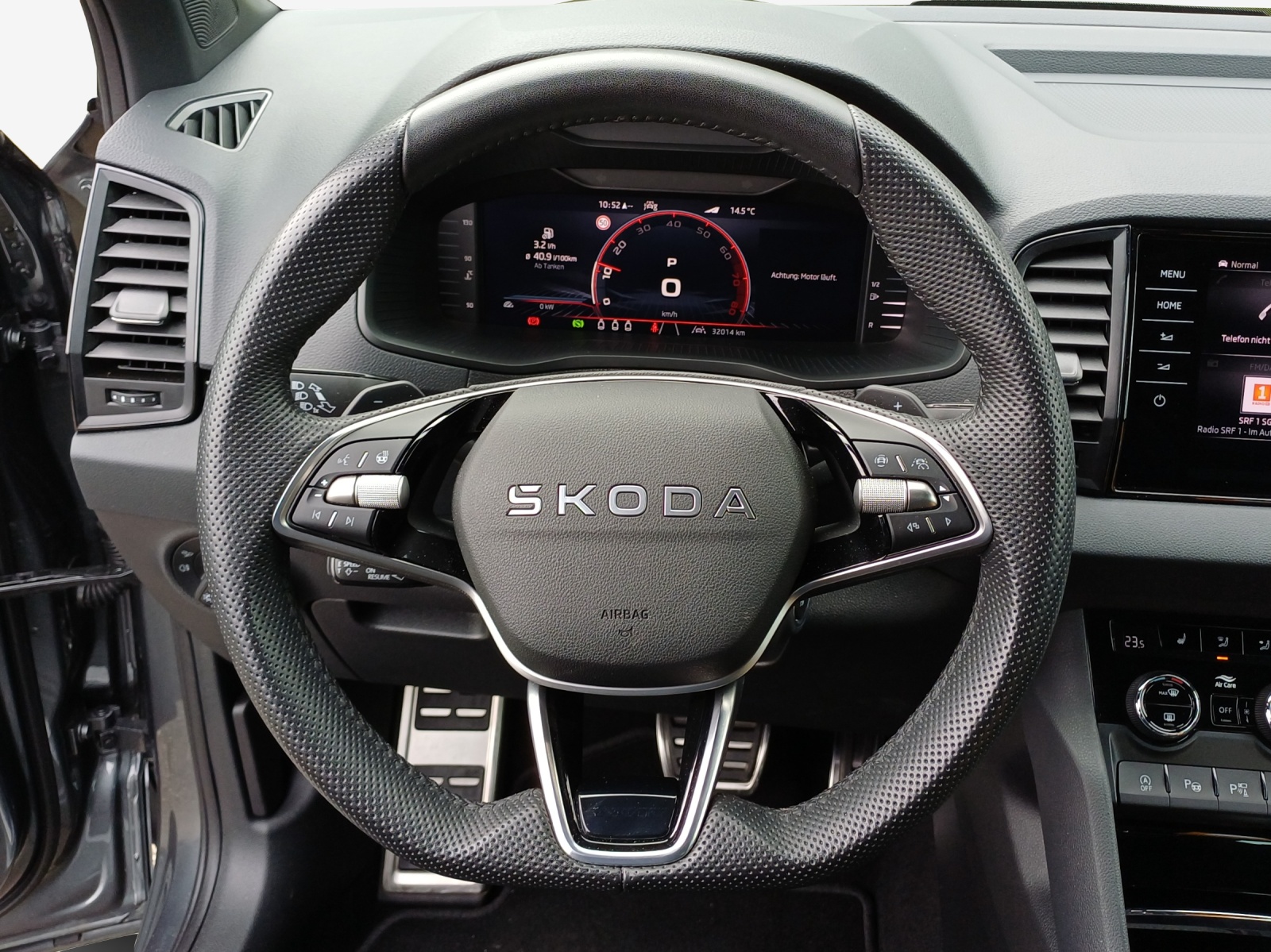 SKODA Karoq 2.0 TSI SportLine 4x4 DSG-image-9