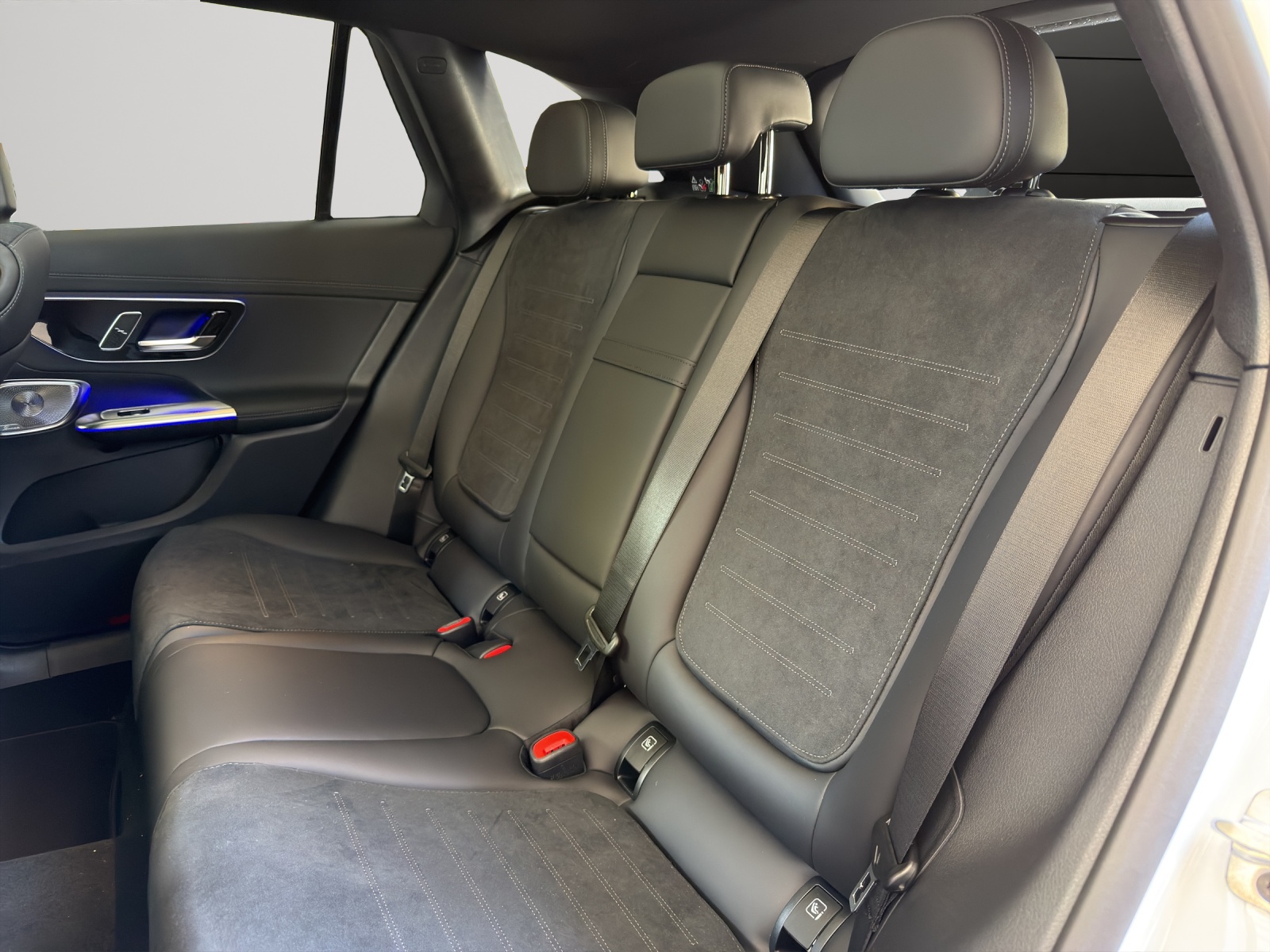 MERCEDES-BENZ GLC 220 d 4Matic 9G-Tronic-image-14