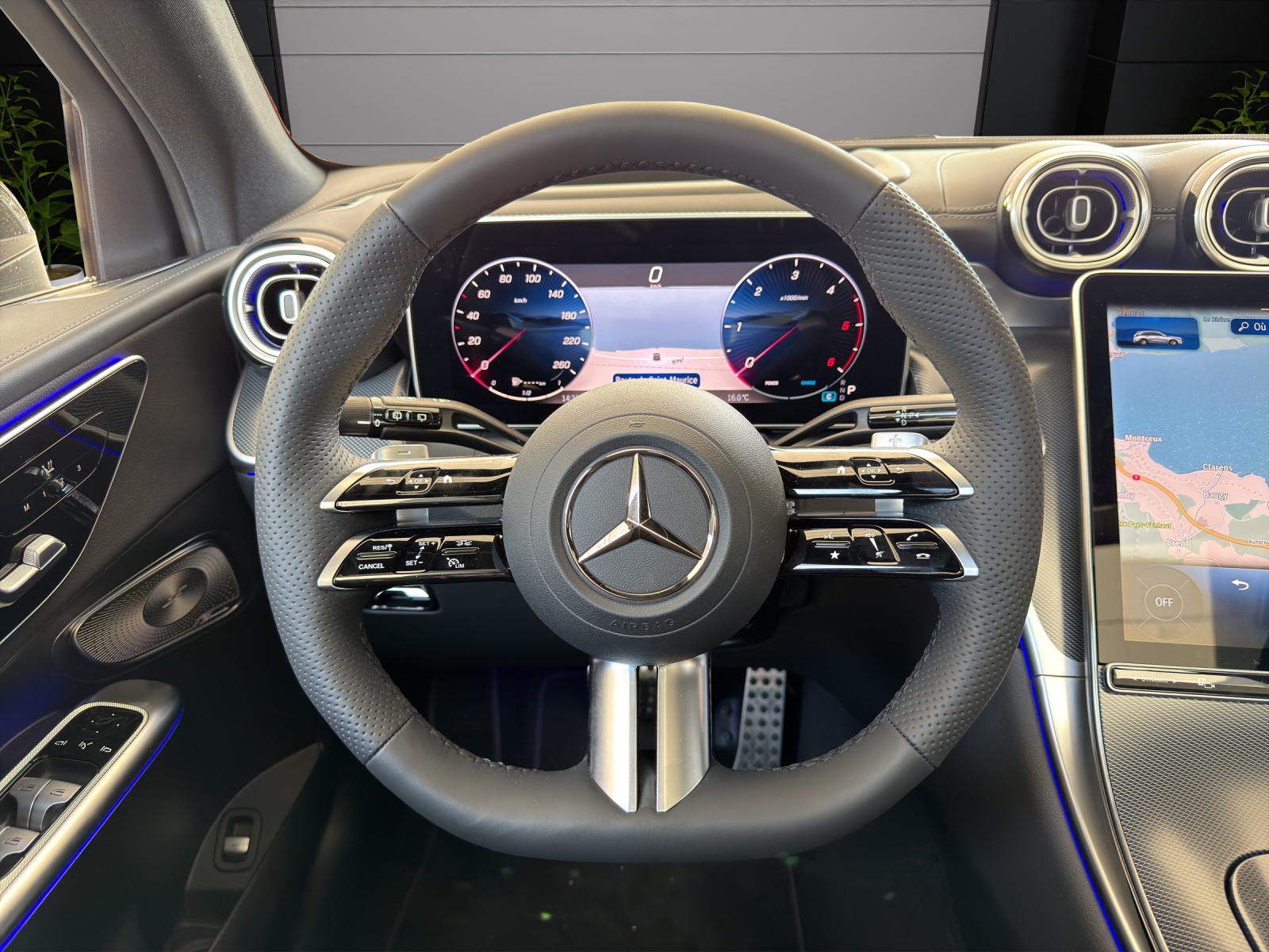 MERCEDES-BENZ GLC 220 d 4Matic 9G-Tronic-image-9
