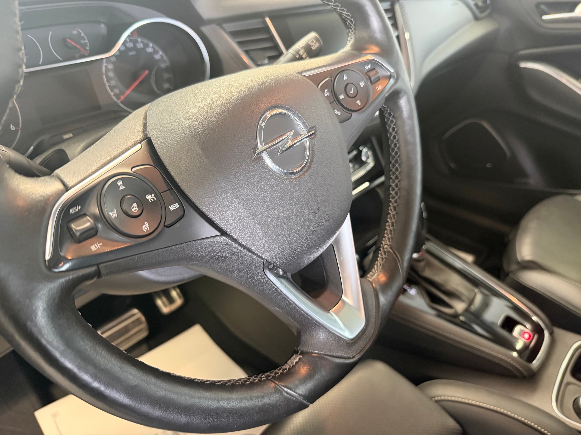 OPEL Grandland X 2.0CDTi Ultimate Automatik-image-8
