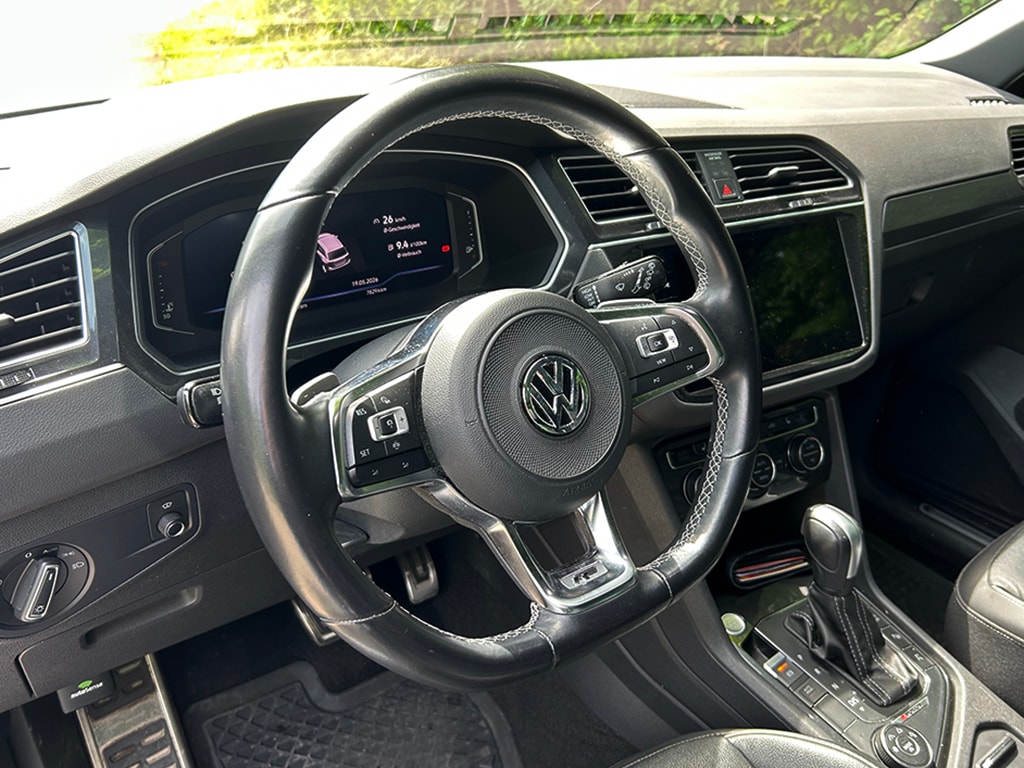 VW Tiguan 2.0 TDI SCR Highline 4Motion DSG-image-2