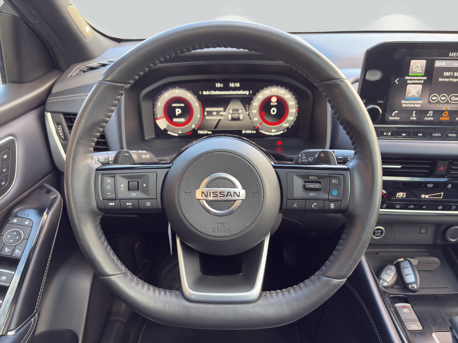 NISSAN Qashqai 1.3 DIG-T Tekna+ 4x4-image-9