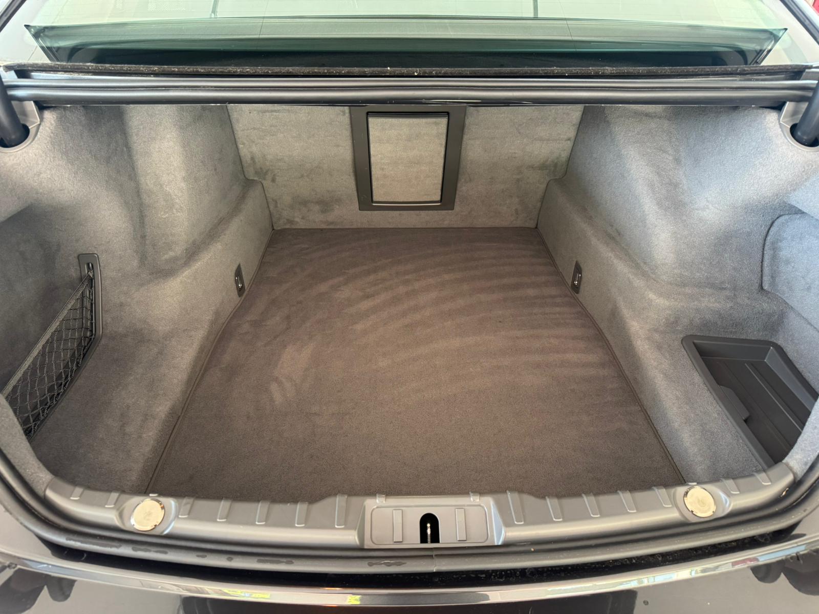 BMW 740d xDrive-image-31