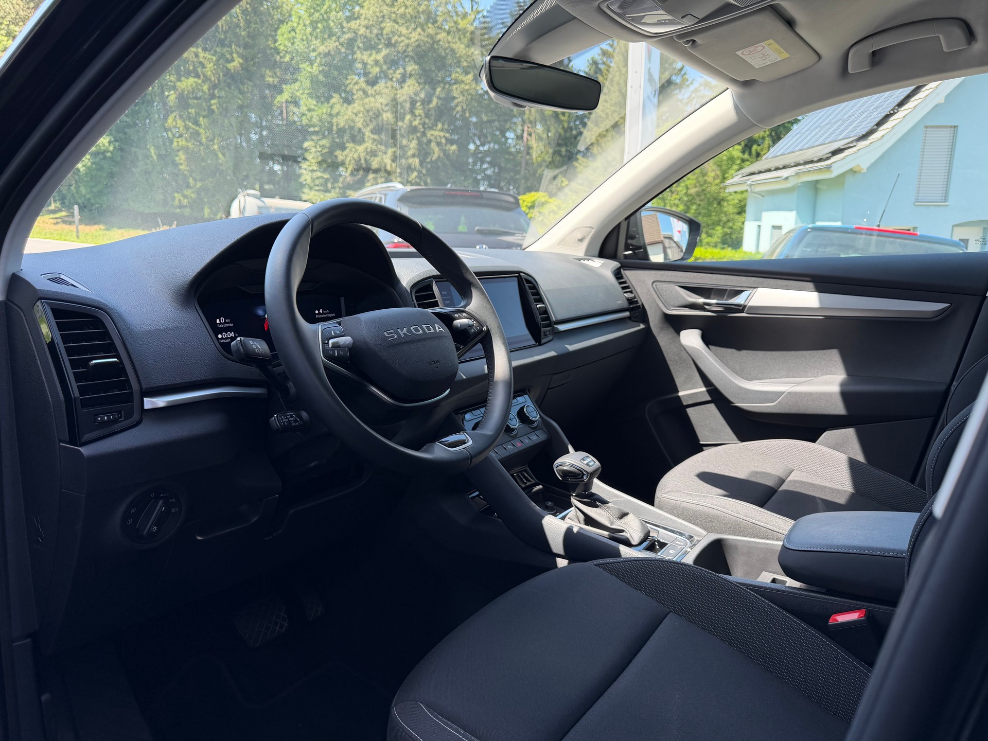 SKODA Karoq 2.0 TDI CR Selection 4x4 DSG-image-13
