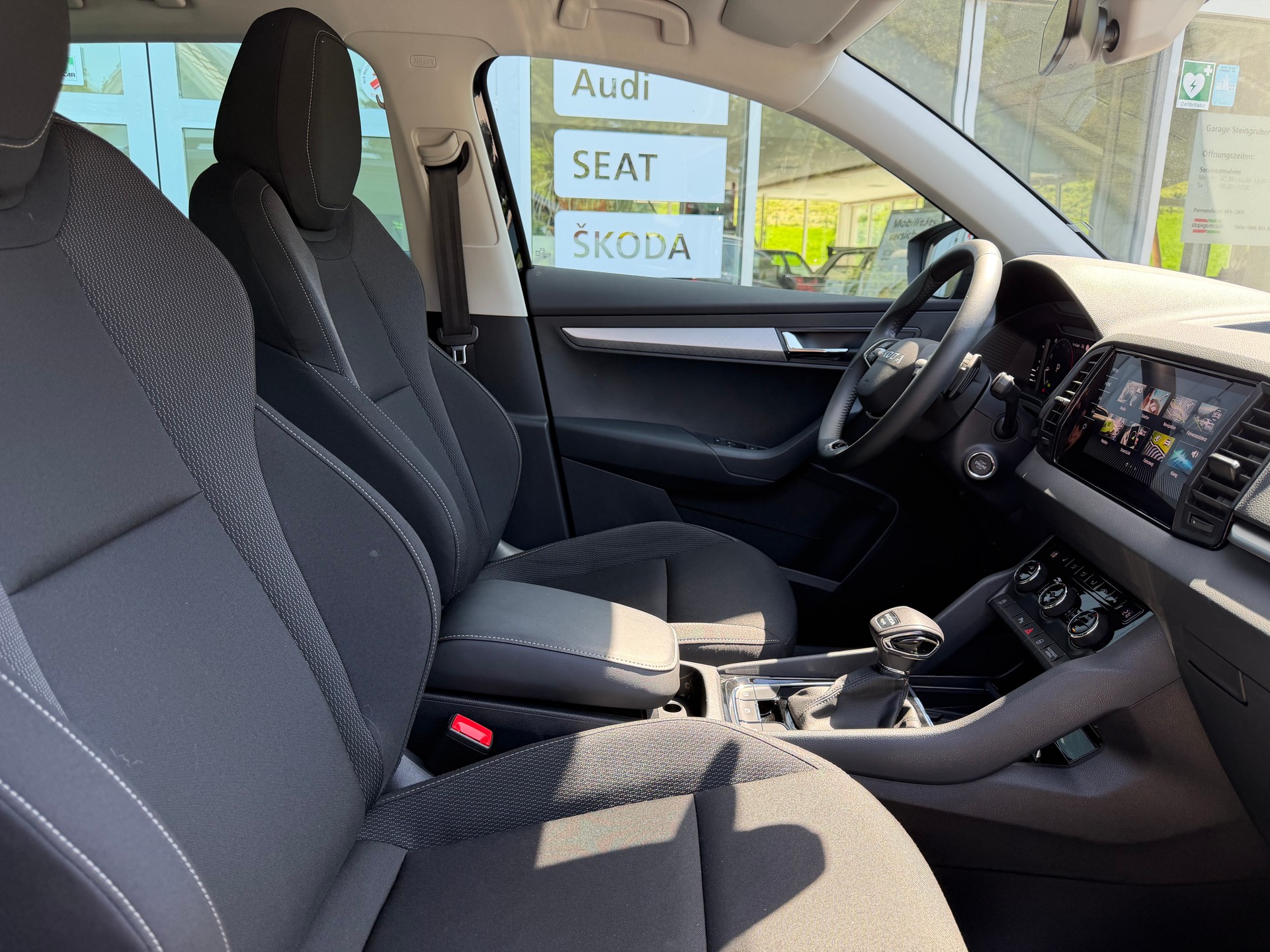 SKODA Karoq 2.0 TDI CR Selection 4x4 DSG-image-30