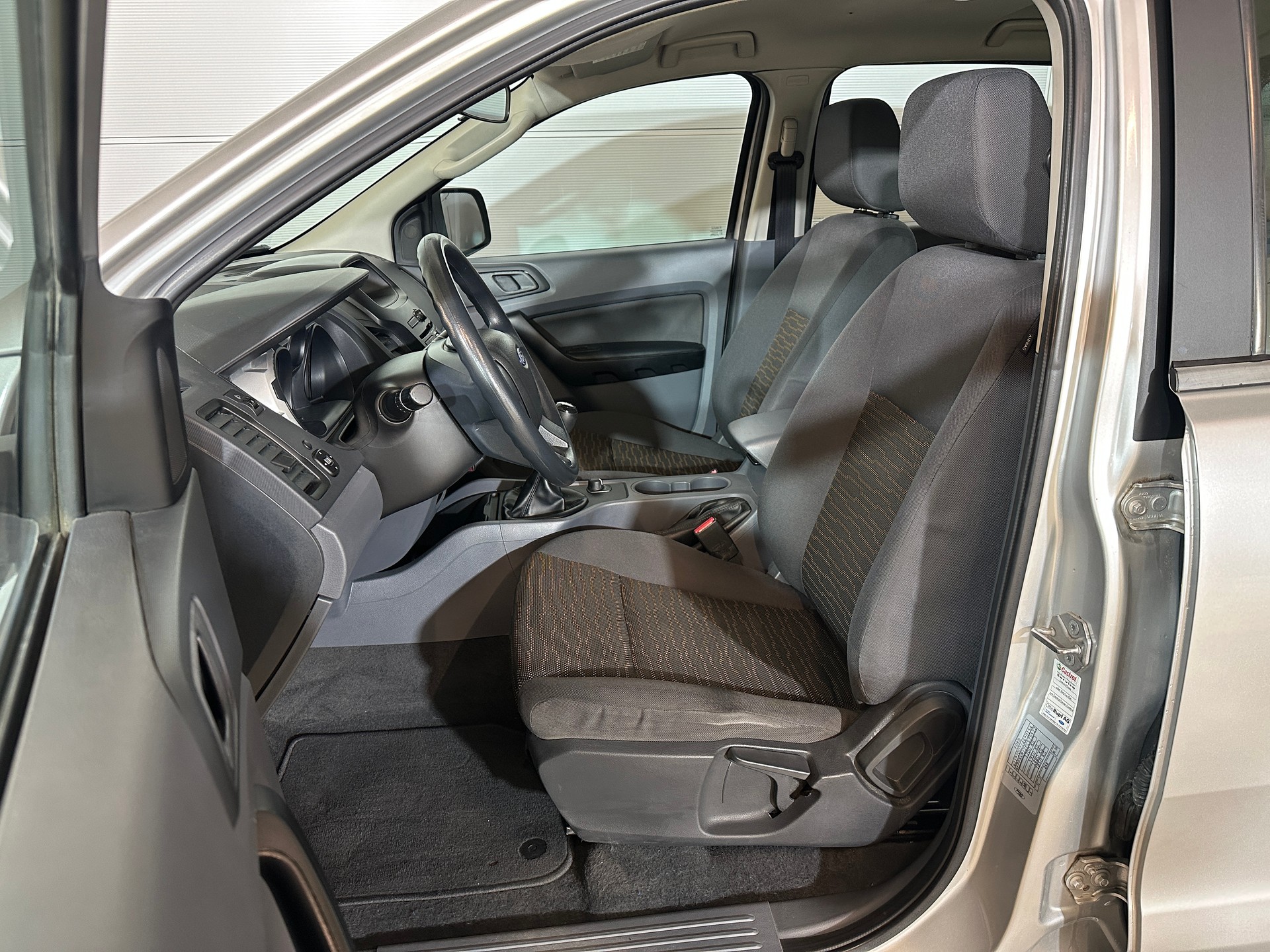 FORD Ranger XLT 2.2 TDCi 4x4-image-6