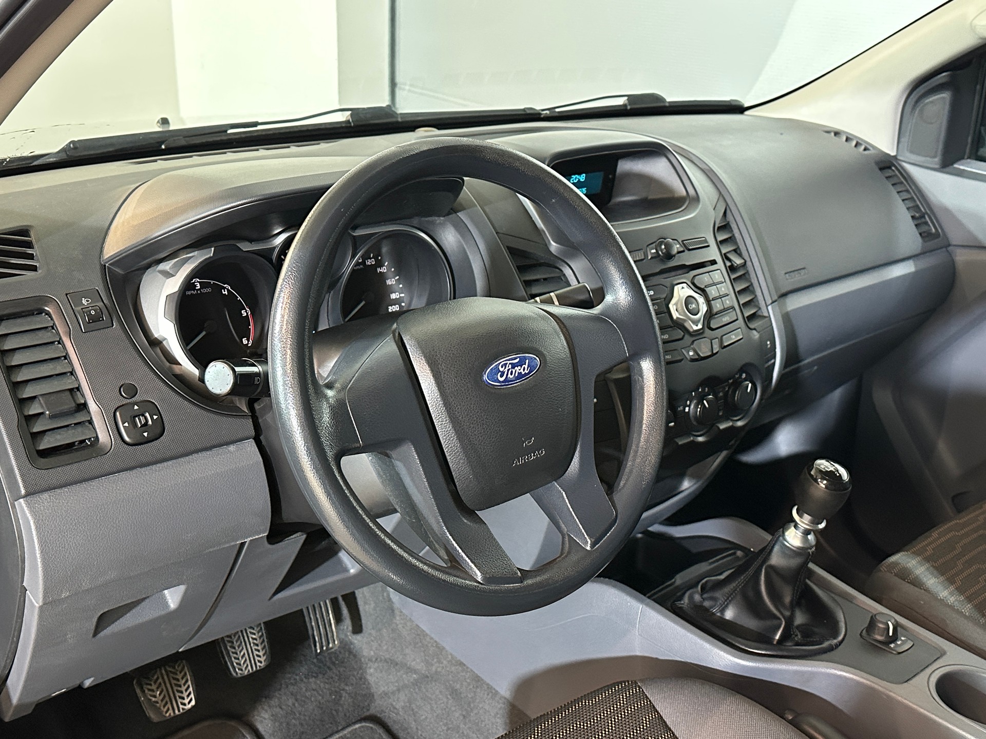 FORD Ranger XLT 2.2 TDCi 4x4-image-7